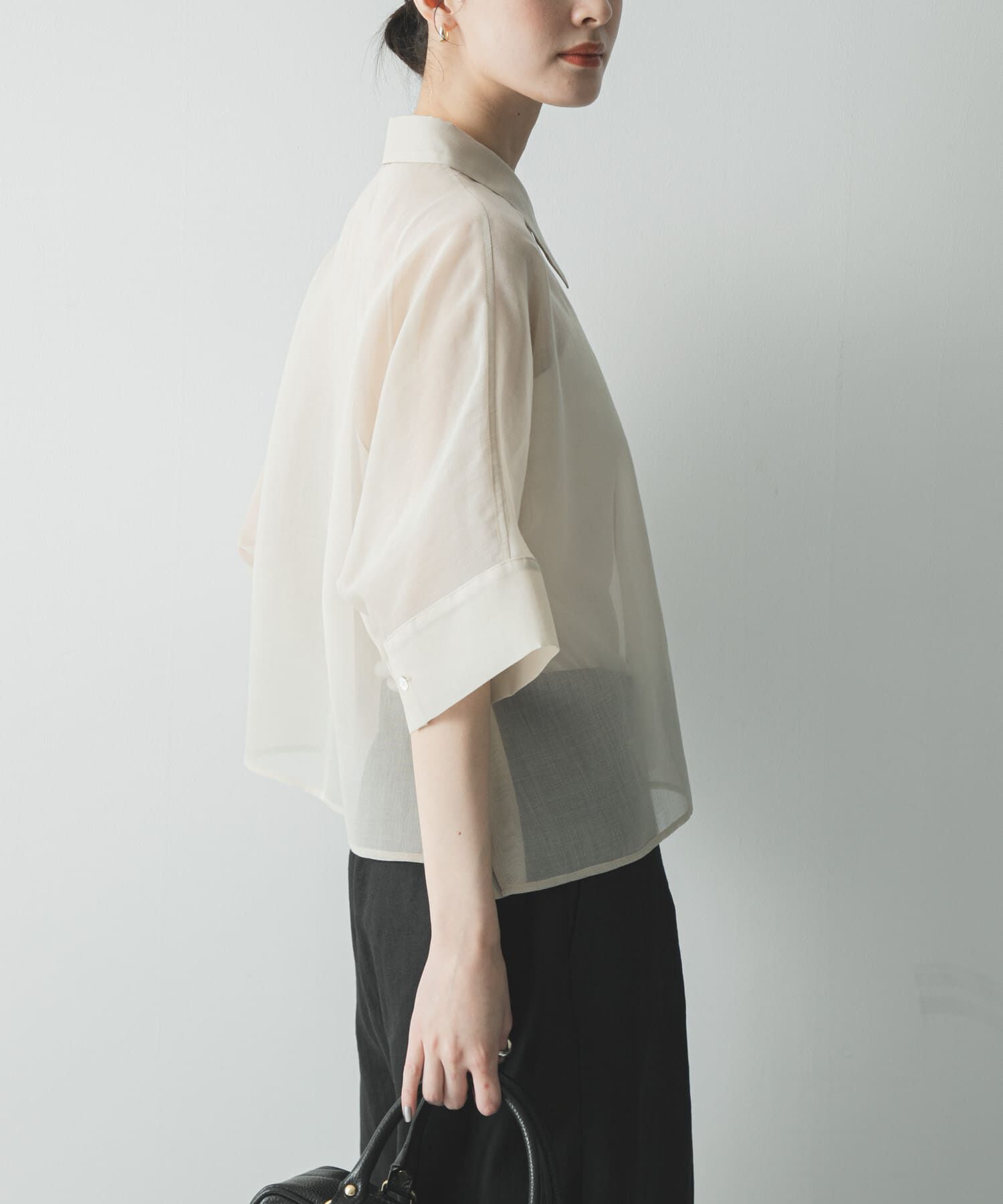URBAN RESEARCH「ハーフスリーブシアーショートシャツ」|シャツ・ブラウス|
