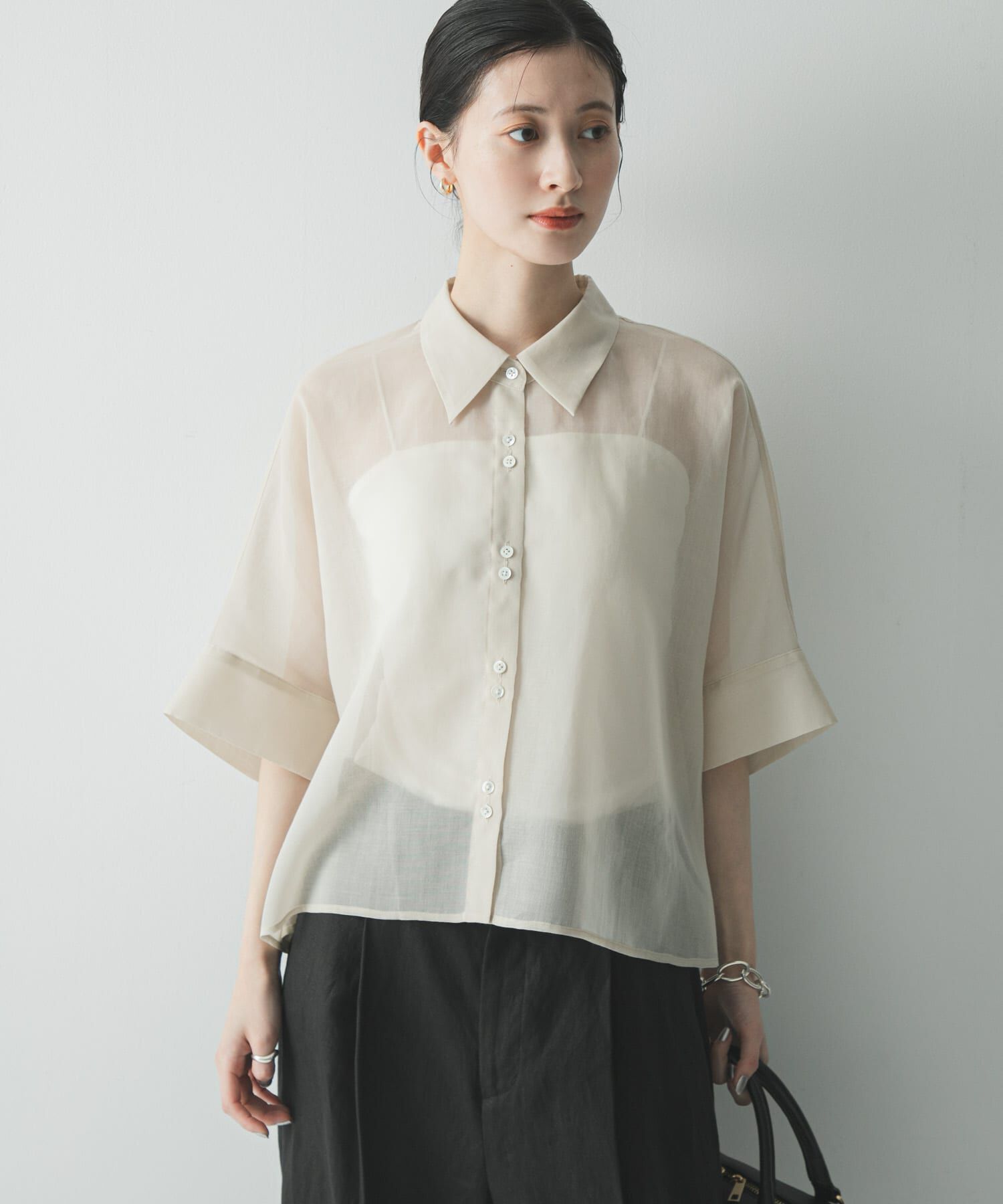 URBAN RESEARCH「ハーフスリーブシアーショートシャツ」|シャツ・ブラウス|