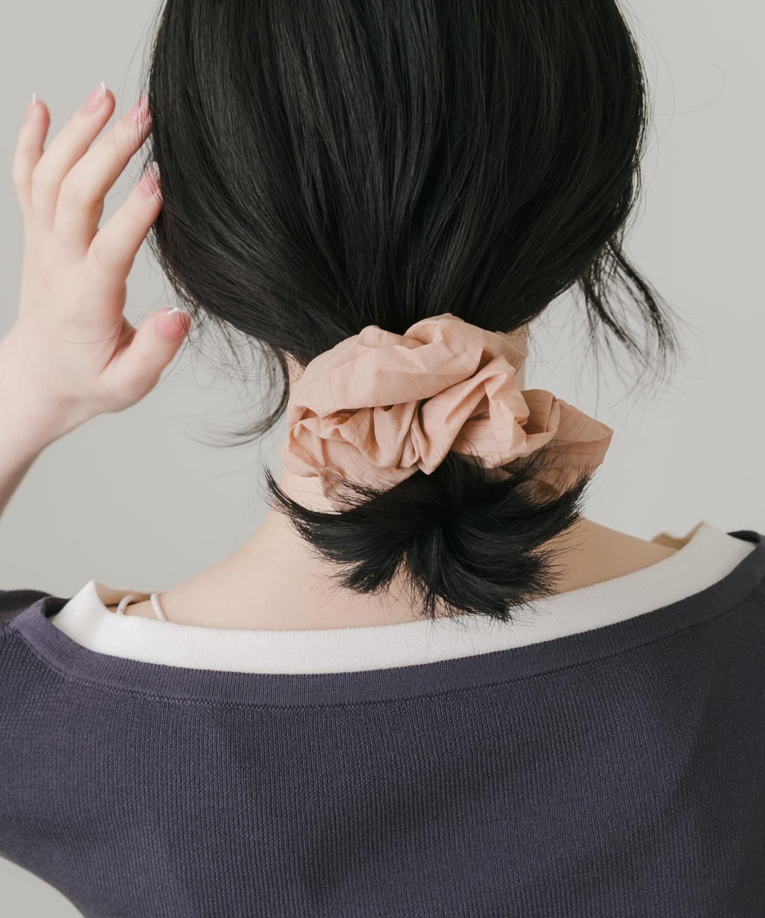 SMELLY「シャカシャカカラーシュシュ」|ヘアゴム・シュシュ|