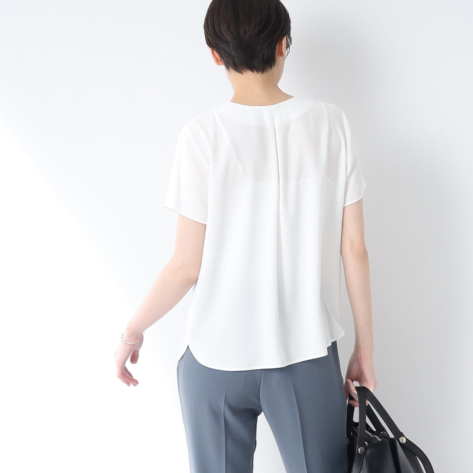 INDIVI「【洗える/通勤/UVケア/接触冷感】タックブラウス」|シャツ・ブラウス|