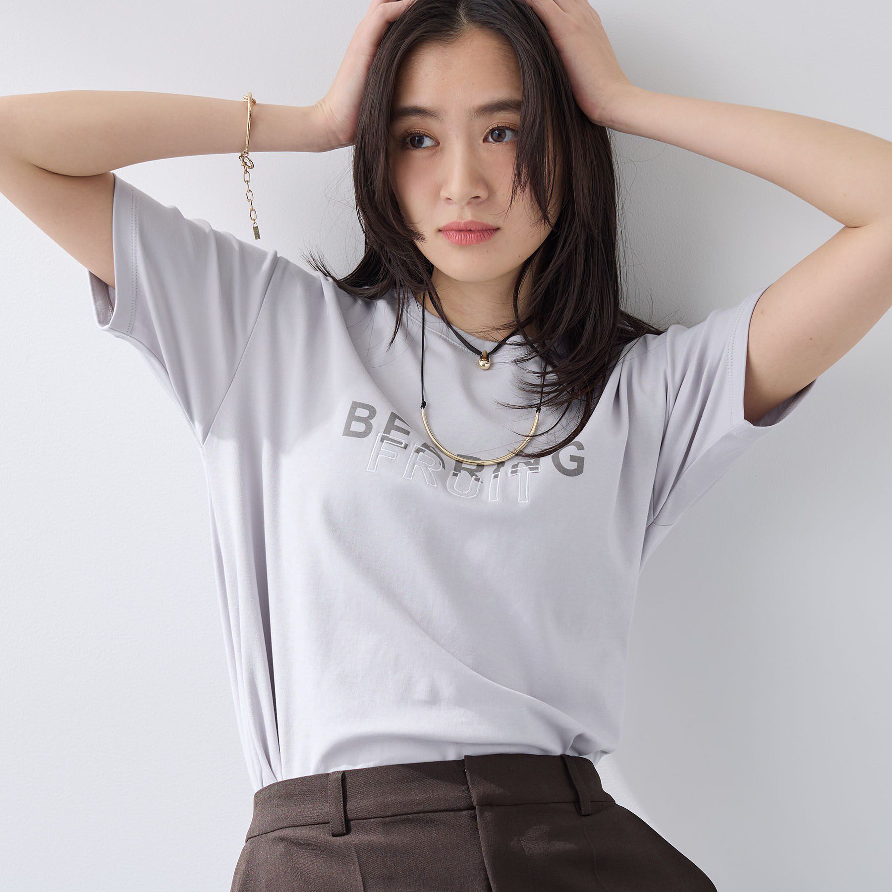 INDIVI「【UVケア／選べるグラフィック】スムースジャージTシャツ」|Tシャツ・カットソー|ライトグレー(011