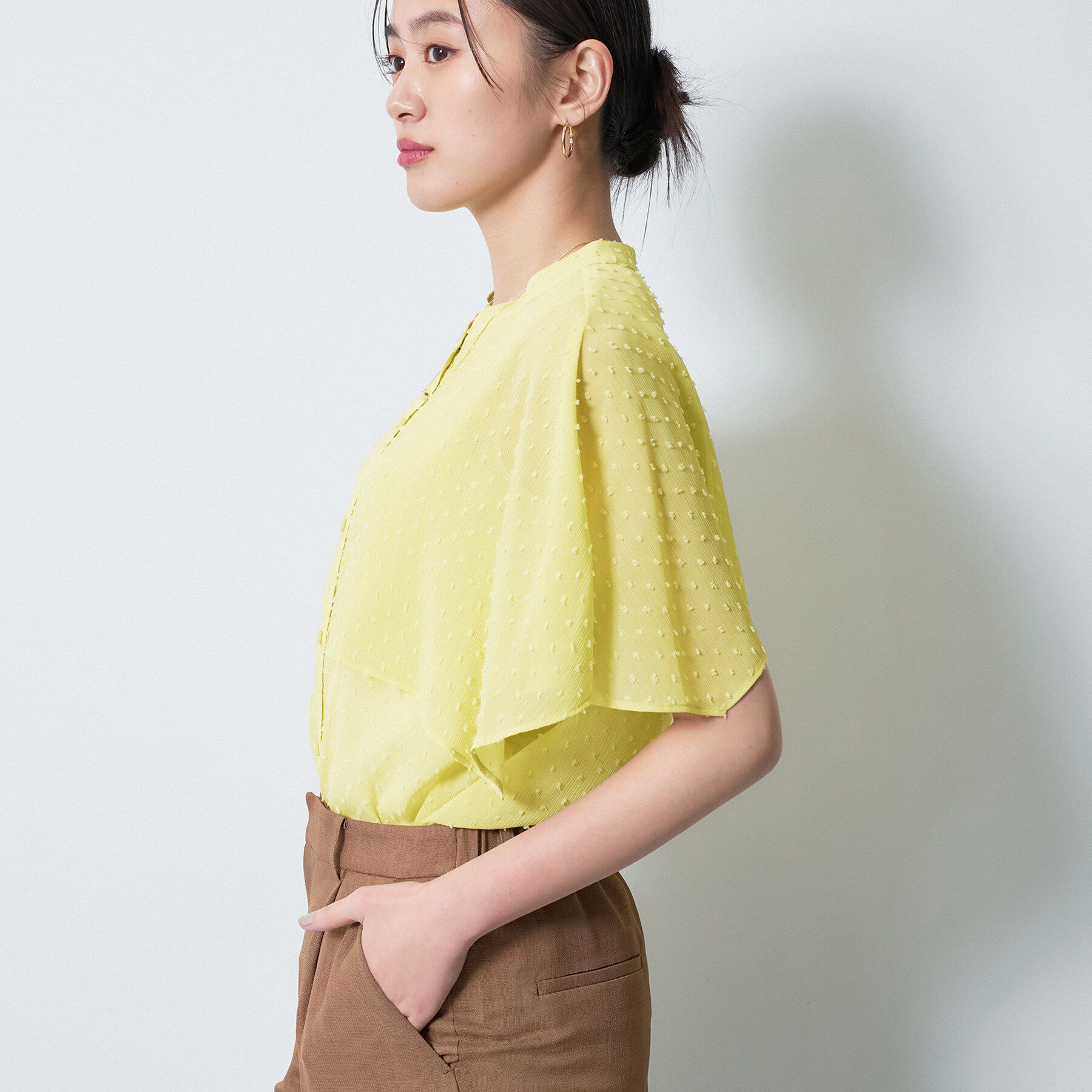 INDIVI「【洗える／ドットモチーフ】ケープスリーブブラウス」|シャツ・ブラウス|