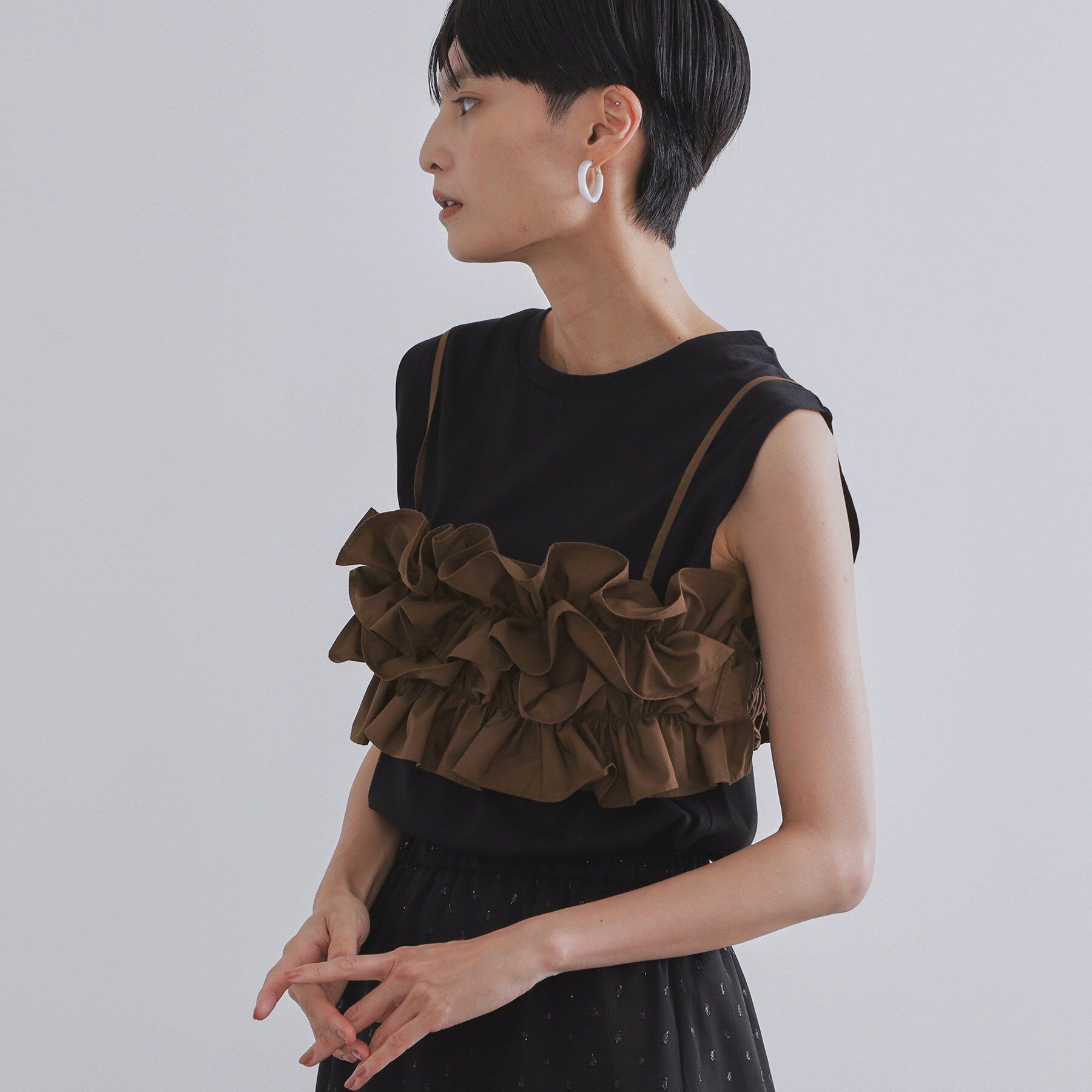 OPAQUE.CLIP「《CanCam掲載》ツインセット/フリルキャミビスチェ&times;フレンチスリーブカットソー【洗濯機洗い可】」|Tシャツ・カットソー|