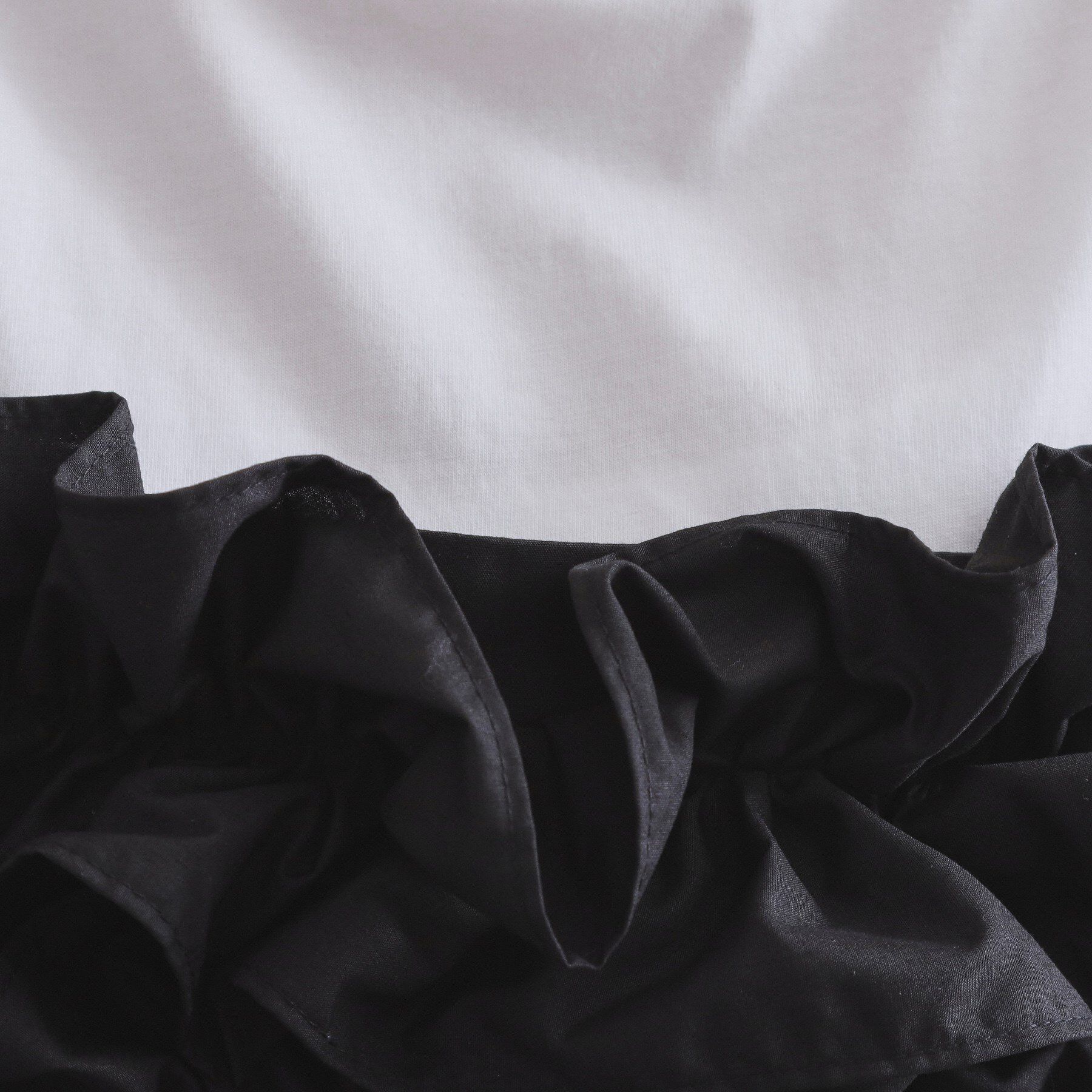 OPAQUE.CLIP「《CanCam掲載》ツインセット/フリルキャミビスチェ&times;フレンチスリーブカットソー【洗濯機洗い可】」|Tシャツ・カットソー|