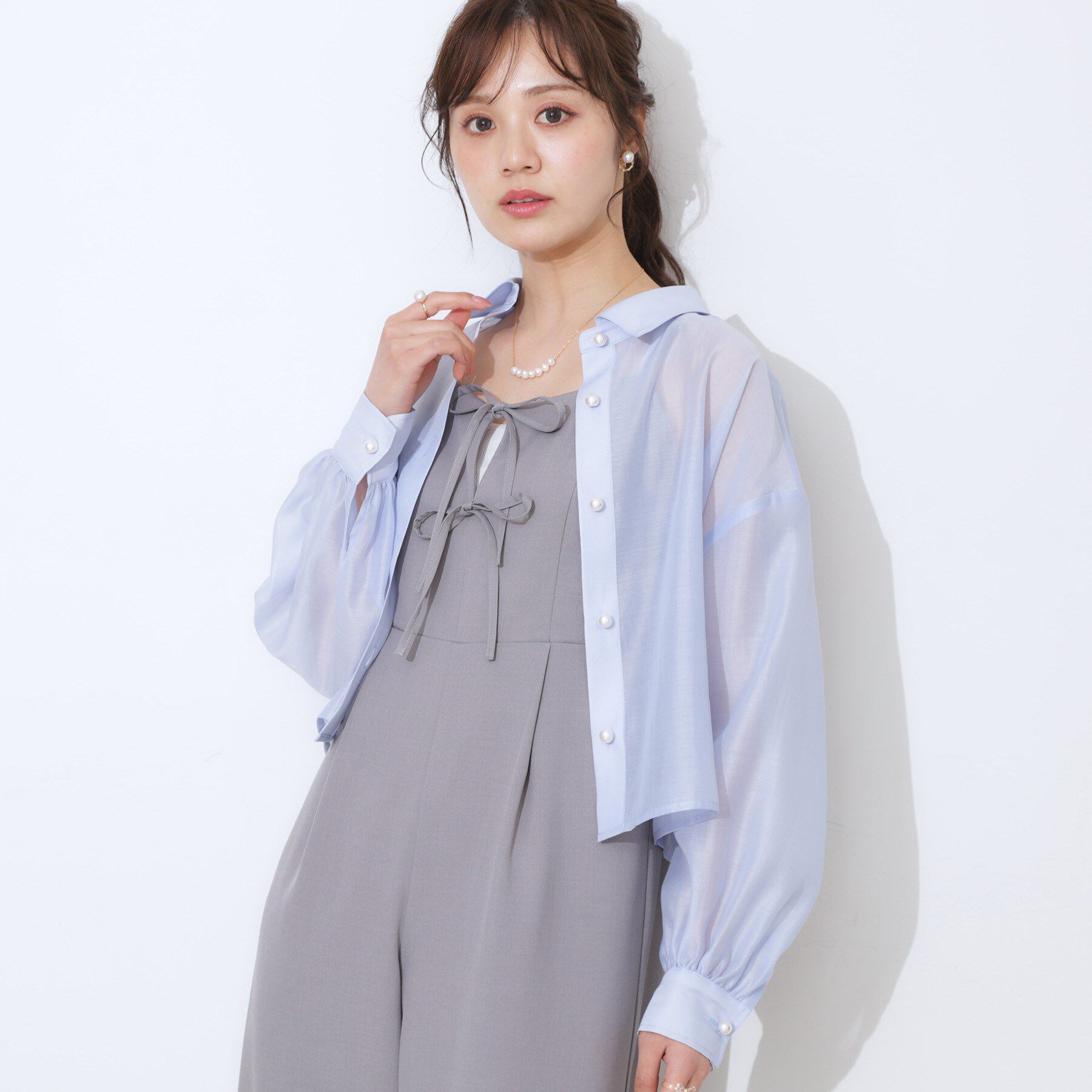 Couture broach「【洗える・オシャレな透け感】パール調ボタンシアーシャツ」|シャツ・ブラウス|