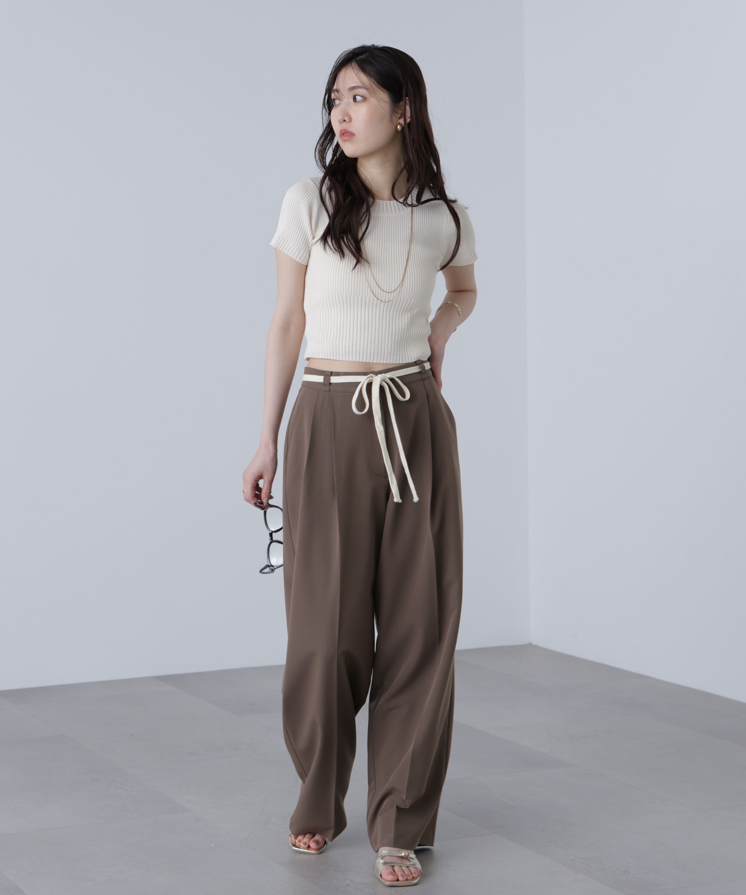  「ショート丈クルーネックリブニット」|ニット・セーター|