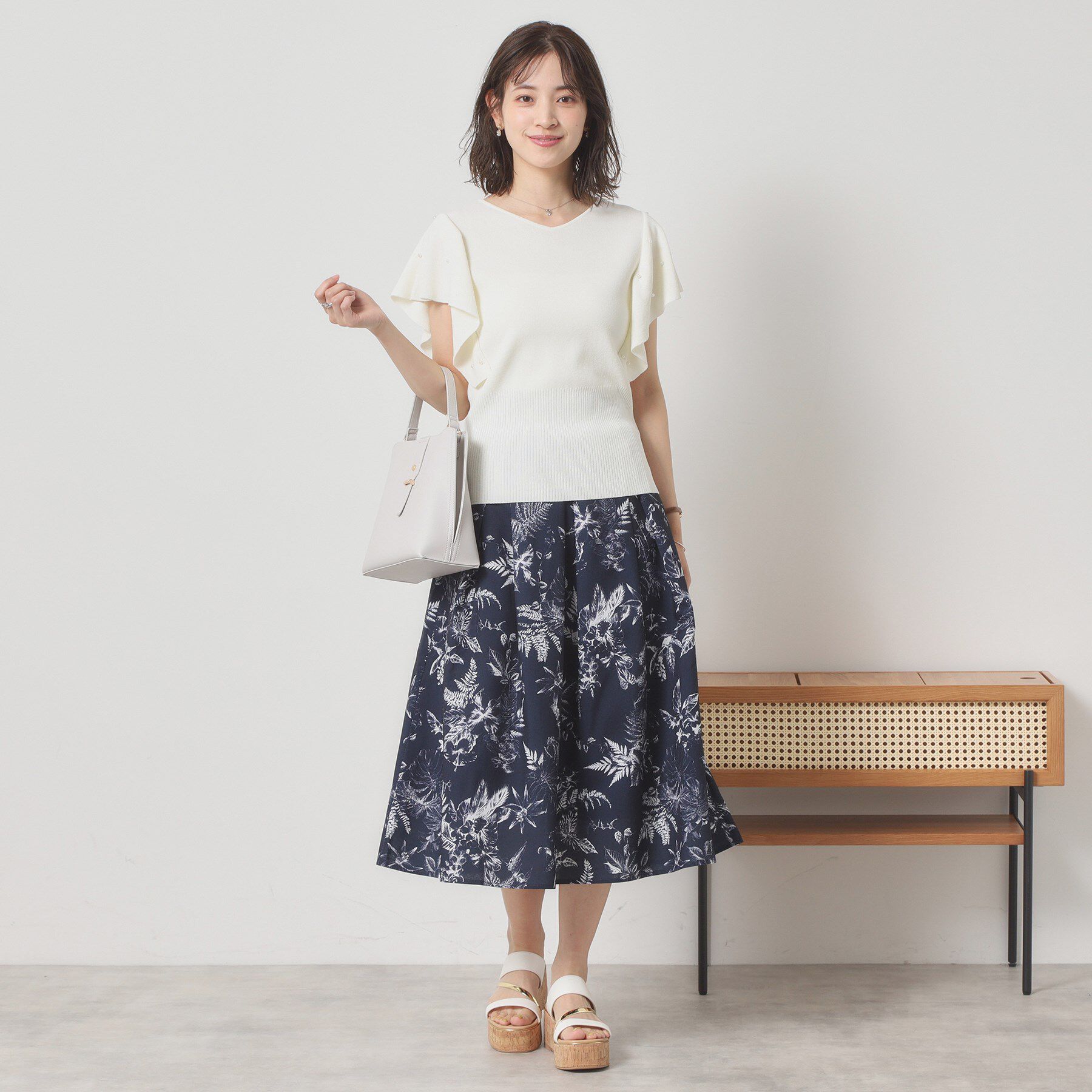 ITS&rsquo;DEMO「【清涼感／ウエスト後ろゴム／手洗い可】麻調花柄タックスカート」|スカート|