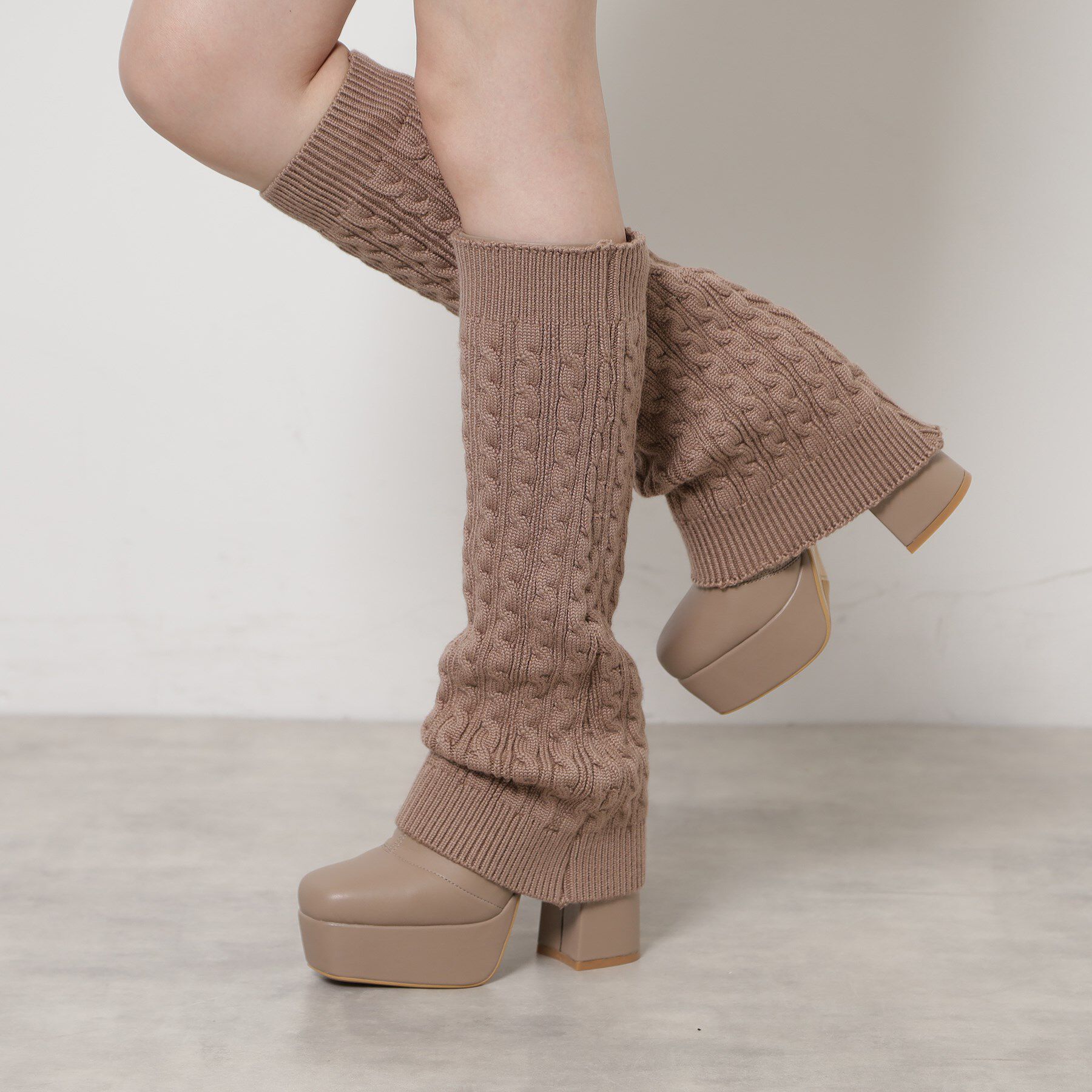 ESPERANZA「【ラク盛り／ロングブーツ】リピーター続出／脚長美脚 スクエアニットカバー付きロングブーツ」|ショートブーツ|