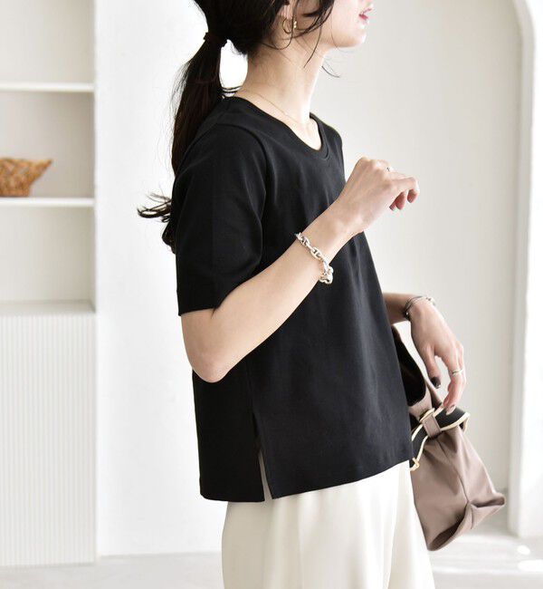 quaranciel「《予約》quaranciel:〈接触冷感/汗染み防止加工/洗濯機可能〉ベーシック コンパクト TEE」|Tシャツ・カットソー|