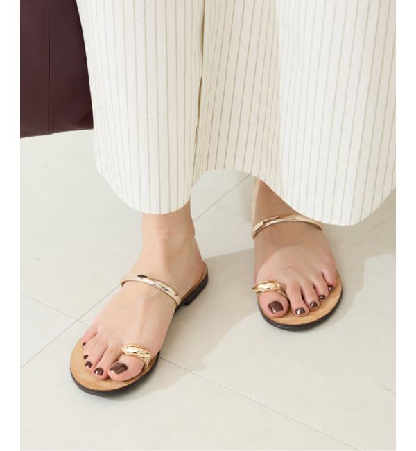 SLOBE IENA「NICOLAS LAINAS/ニコラスライナス SLOBE別注 メタルフラットサンダル」|サンダル|