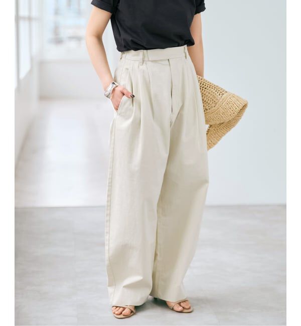 Spick and Span「コットンサテンタックカーブパンツ」|スラックス|