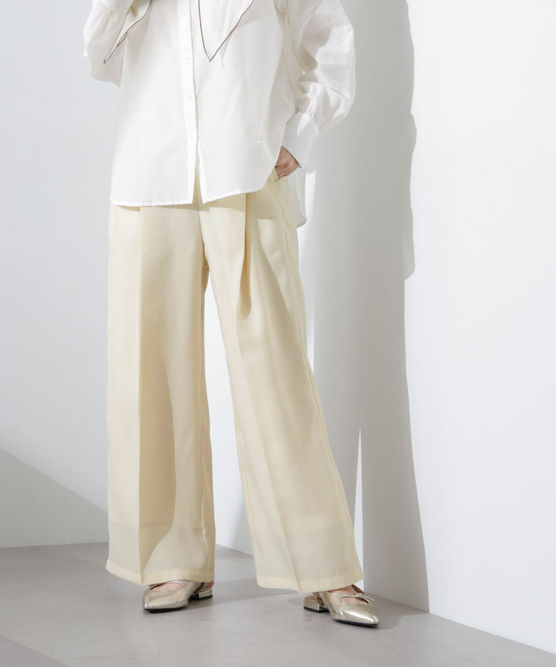 nano･universe「シアーヘムタックワイドパンツ」|チノ|