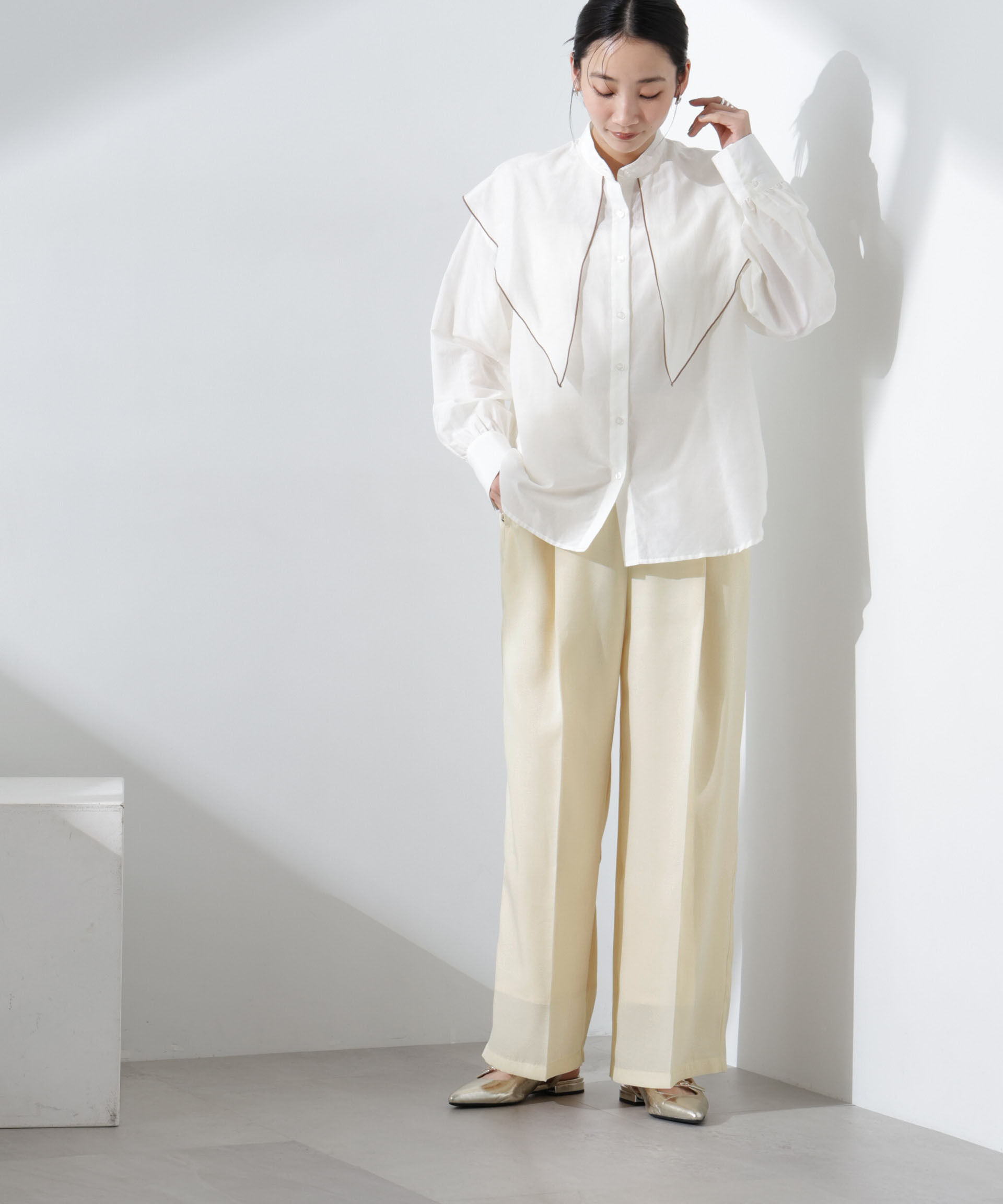 nano･universe「シアーヘムタックワイドパンツ」|チノ|