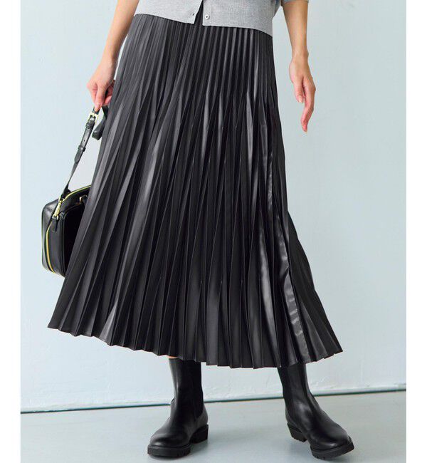 23区「【洗える】レザーライクプリーツ スカート」|スカート|グレー系