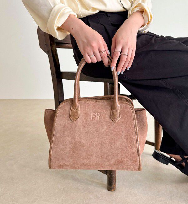 fredy emue「FR台形スエードバッグ」|ショルダー・メッセンジャー|ベージュ