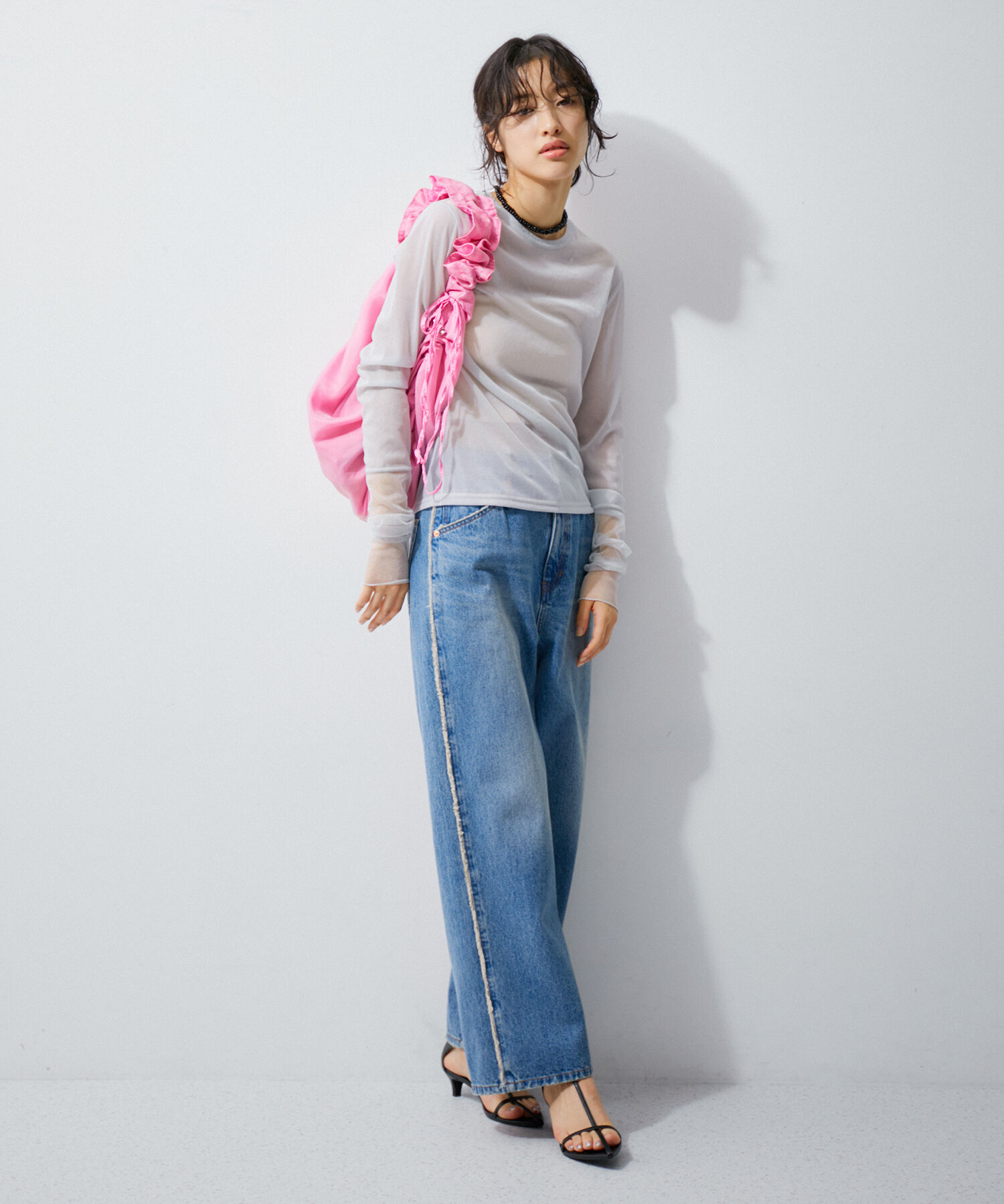 ADAM ET ROPE'「【サステナブル】ナロークロスストラップサンダル」|サンダル|