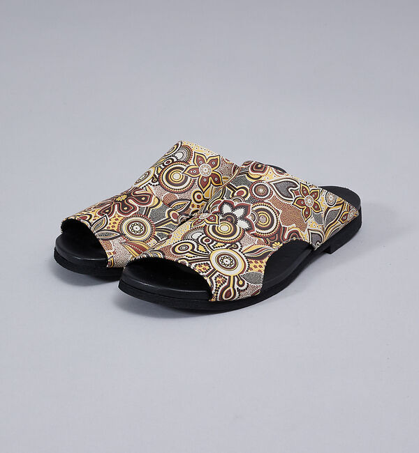 alfredoBANNISTER「【WRAP SHOES】レザー サイドキャビティ ボタニカル柄 スライドサンダル」|サンダル|