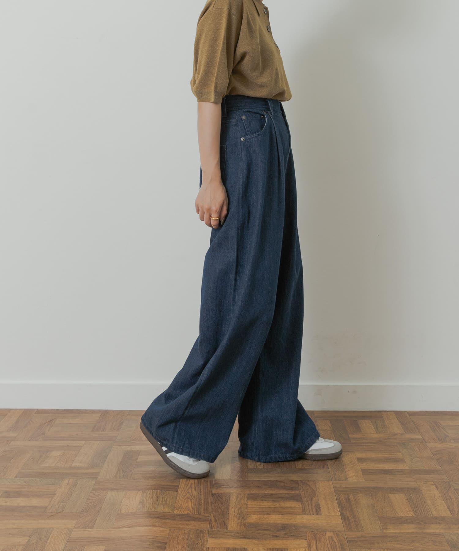 URBAN RESEARCH DOORS「Denim Tuck Wide Pants」|デニム|