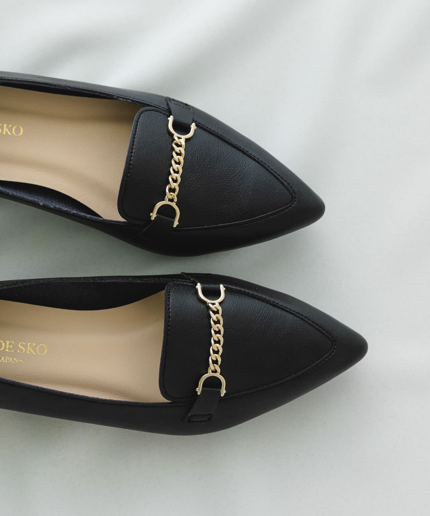 RODE SKO「『MADE IN JAPAN』プチチェーンフラットシューズ」|ローファー|
