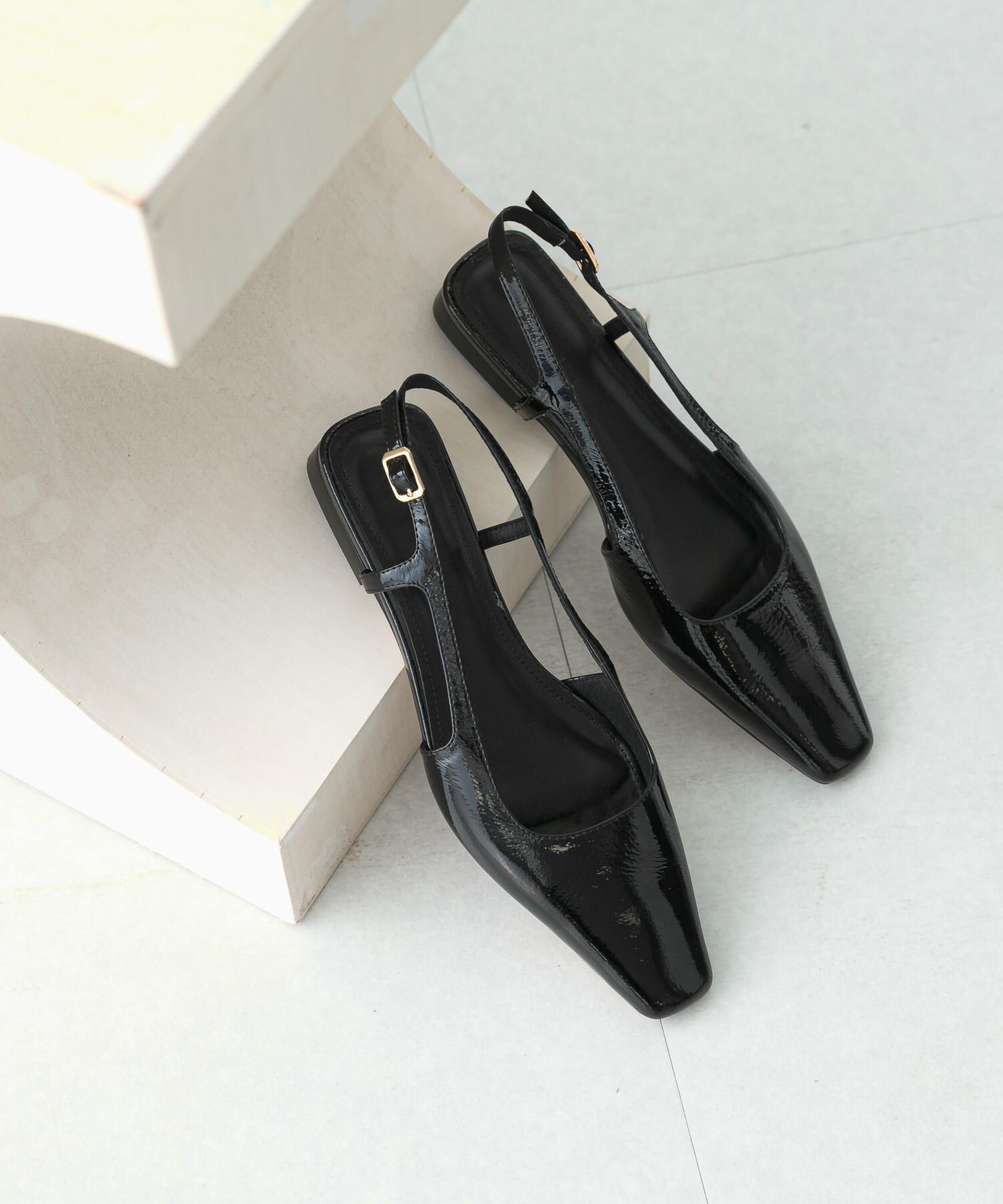 URBAN RESEARCH ROSSO「Mollini　エナメルフラットシューズ」|その他|ブラック