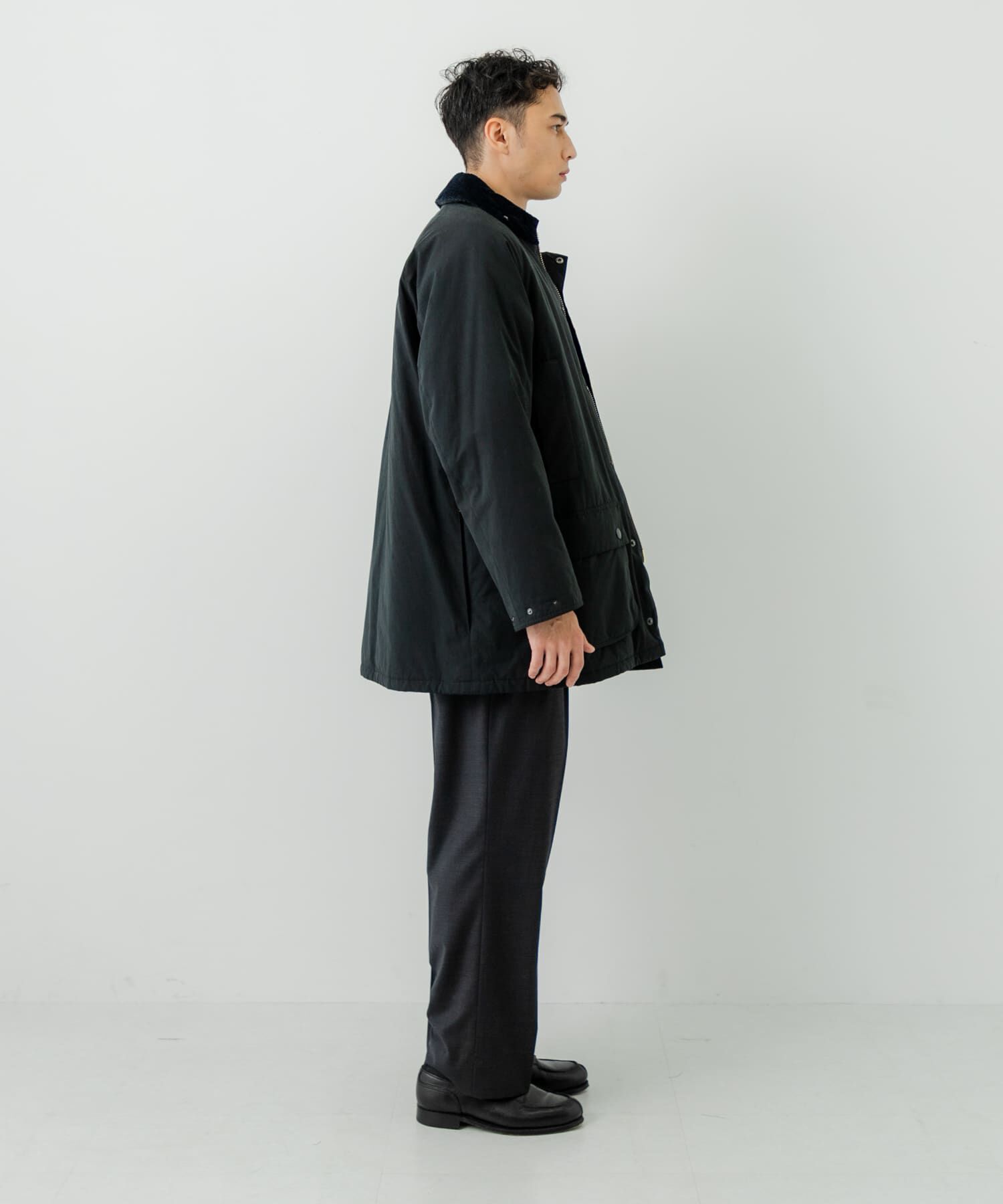 URBAN RESEARCH「『別注』Barbour / URBAN RESEARCH　PADDED OS BEAUFORT」|ノーカラーコート|