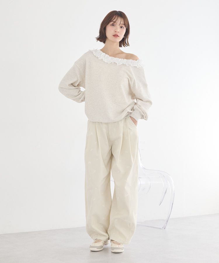 earth music&ecology「フリルオフショルウラケスウェット」|スウェット・ジャージ|