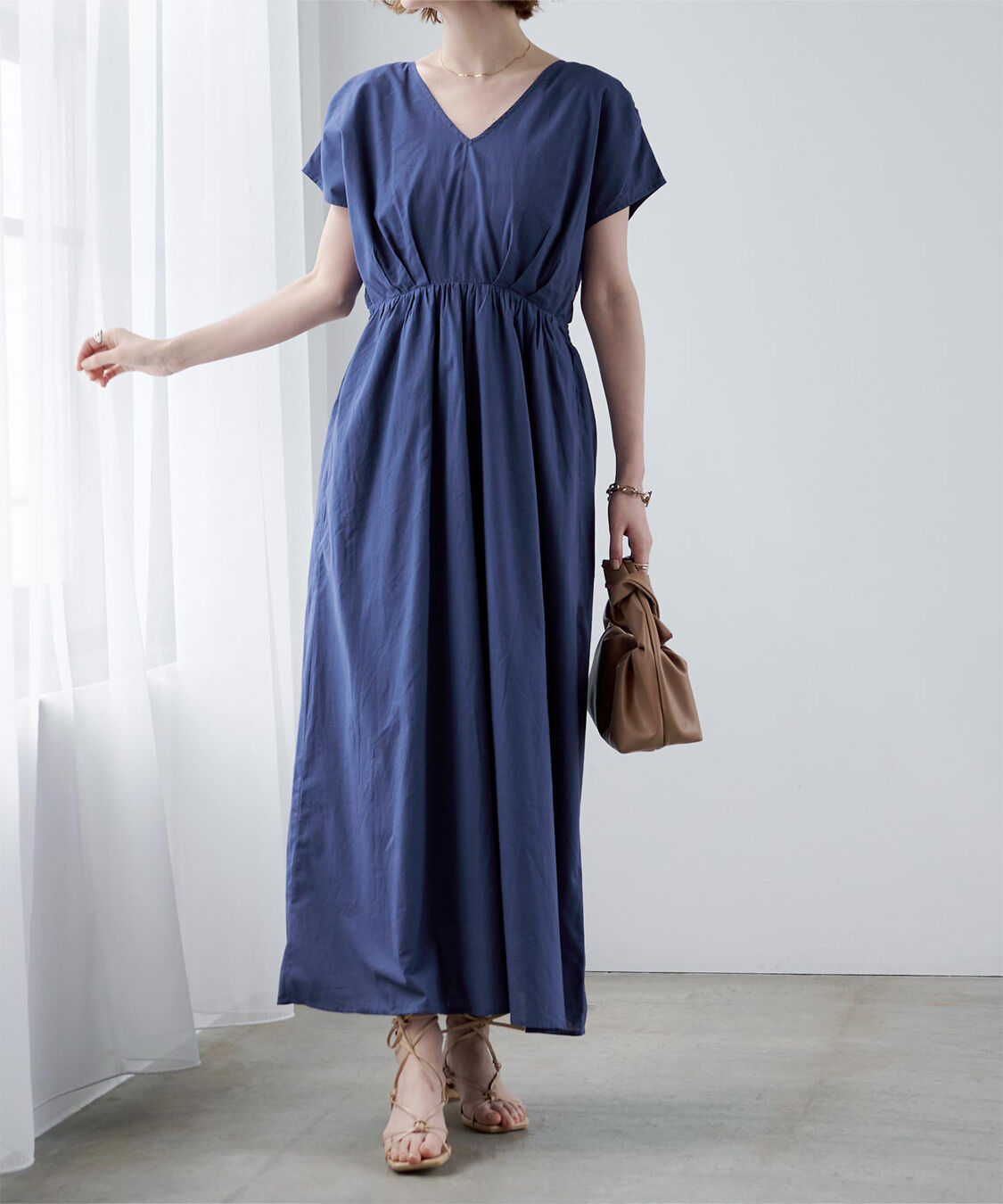ur's「コットンVネックフレンチスリーブワンピース」|ワンピース|