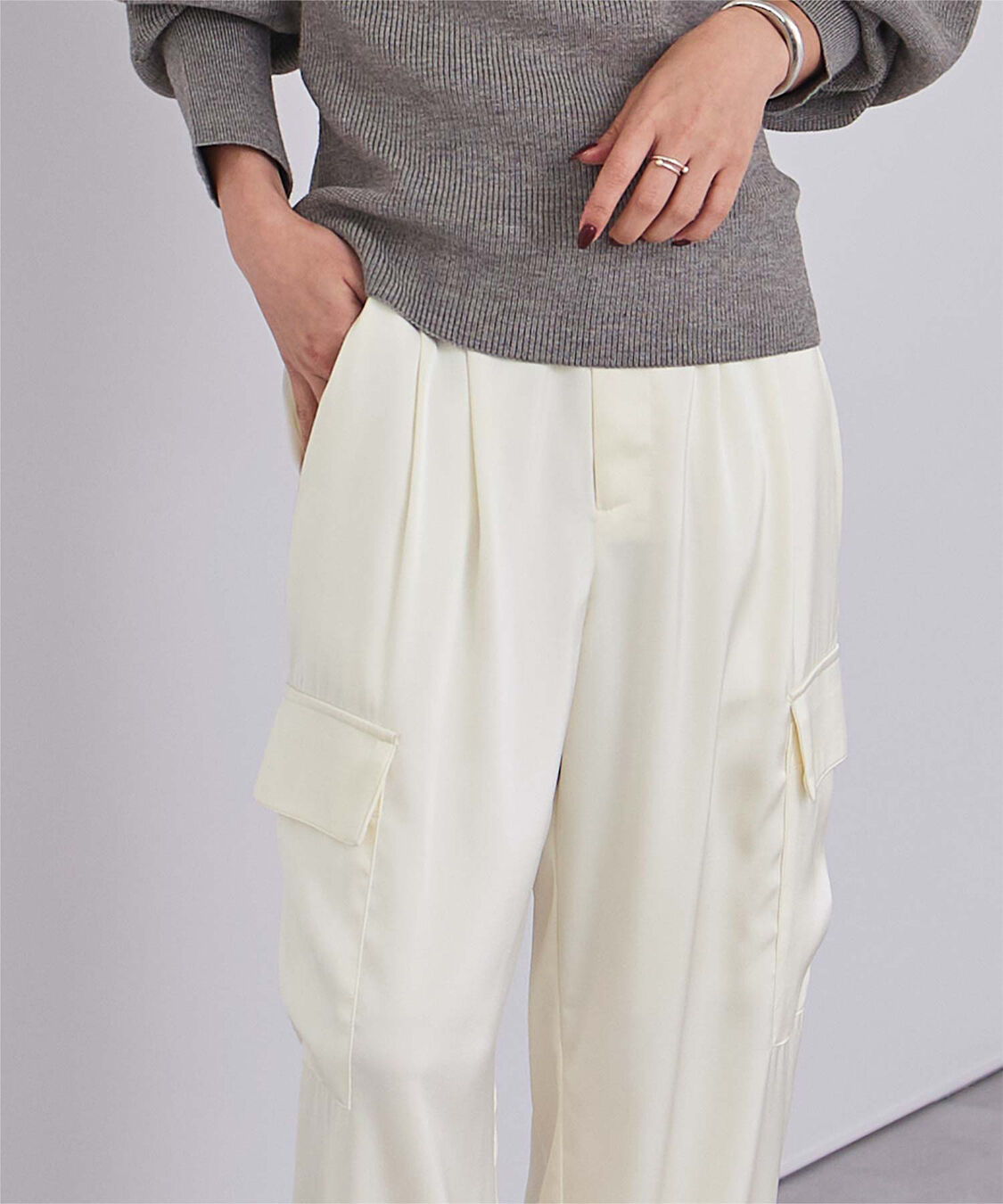 ur's「サテンパラシュートパンツ」|カーゴ|