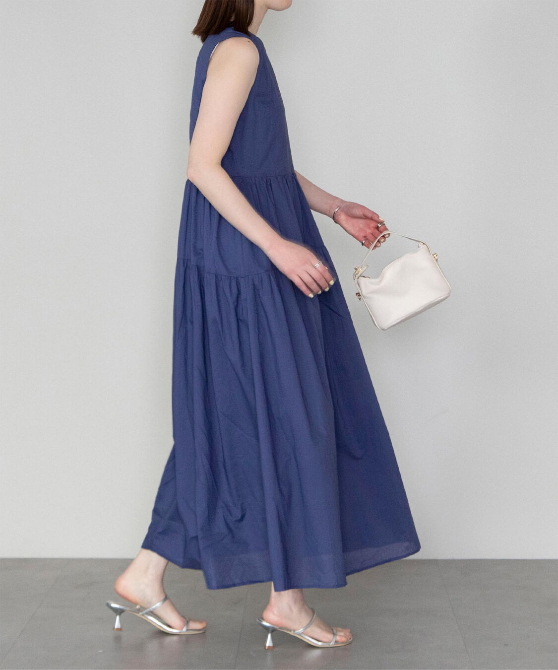 ur's「コットンクルーネックティアードワンピース」|ワンピース|ネイビー