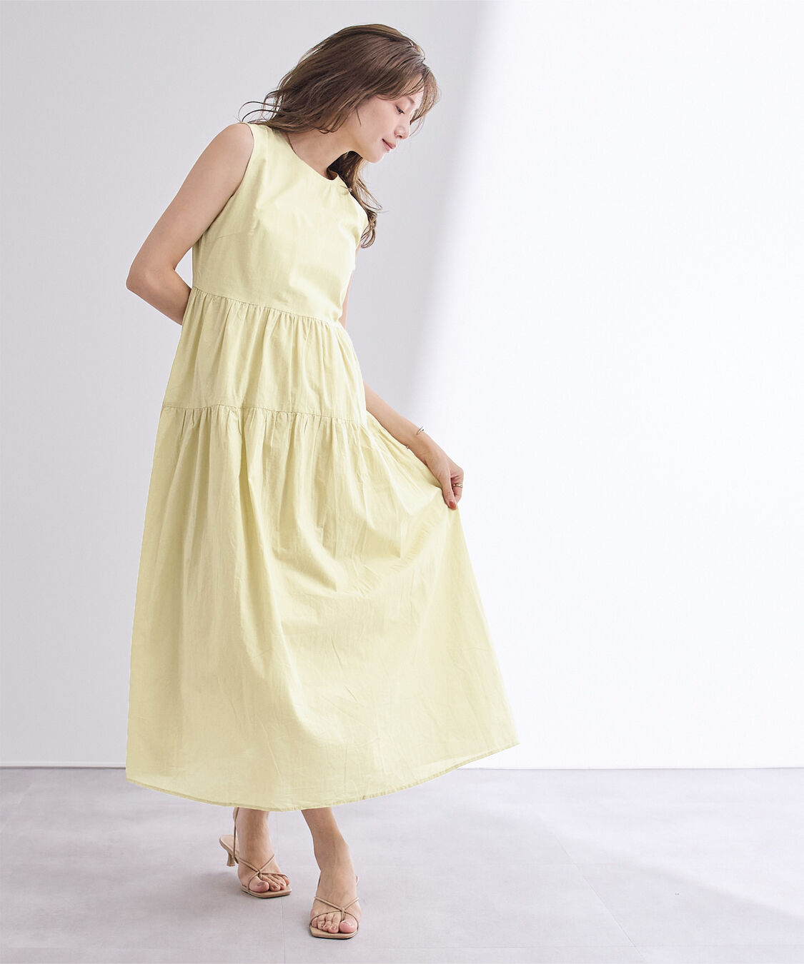 ur's「コットンクルーネックティアードワンピース」|ワンピース|