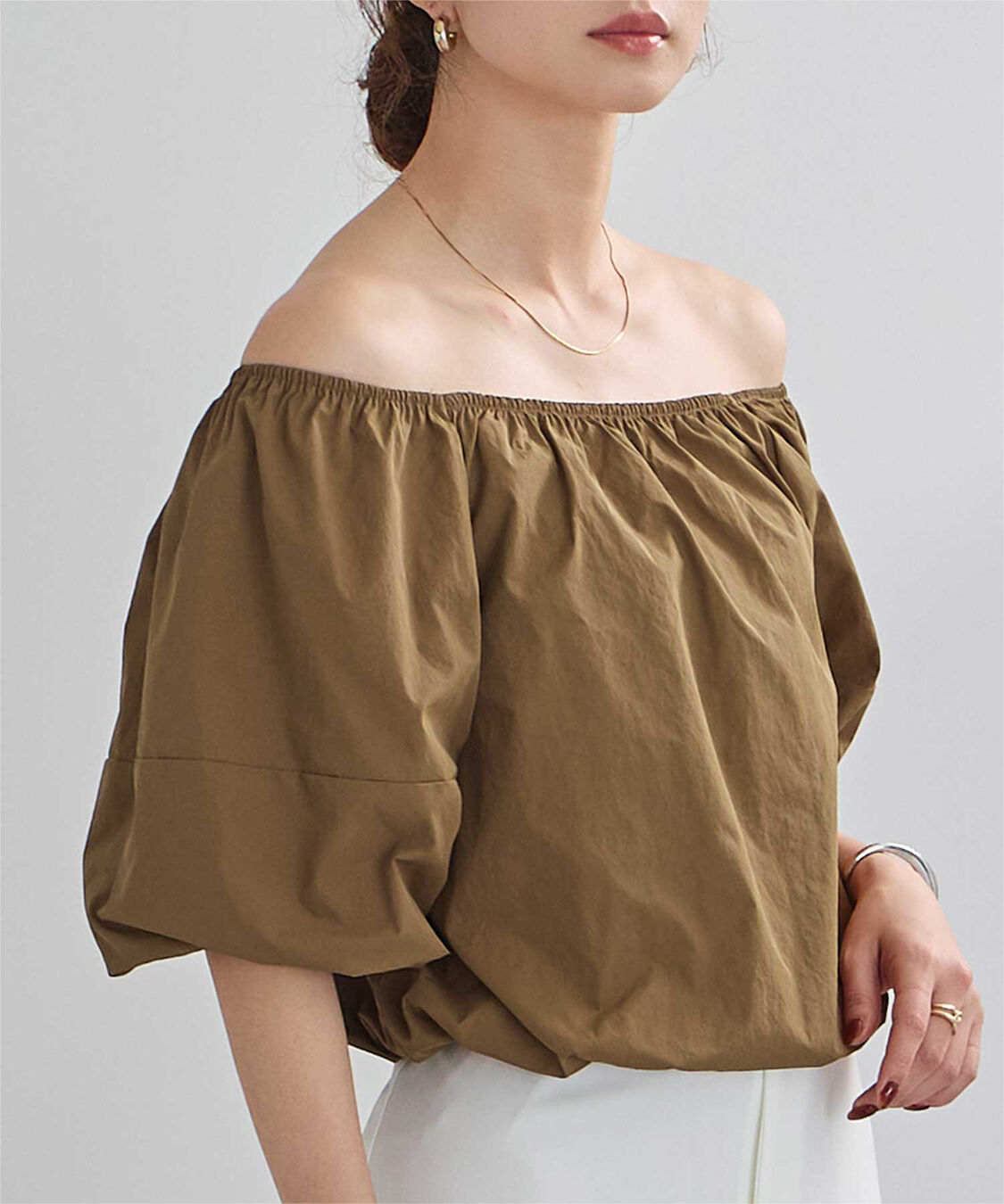 ur's「【黒川翼さんコラボアイテム】撥水オフショルプルオーバー」|シャツ・ブラウス|