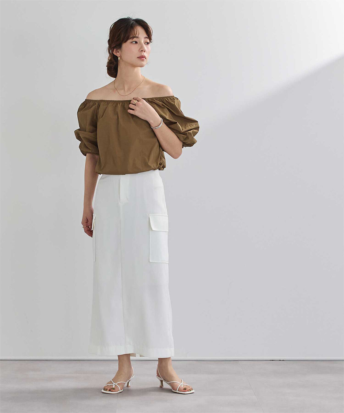 ur's「【黒川翼さんコラボアイテム】撥水オフショルプルオーバー」|シャツ・ブラウス|