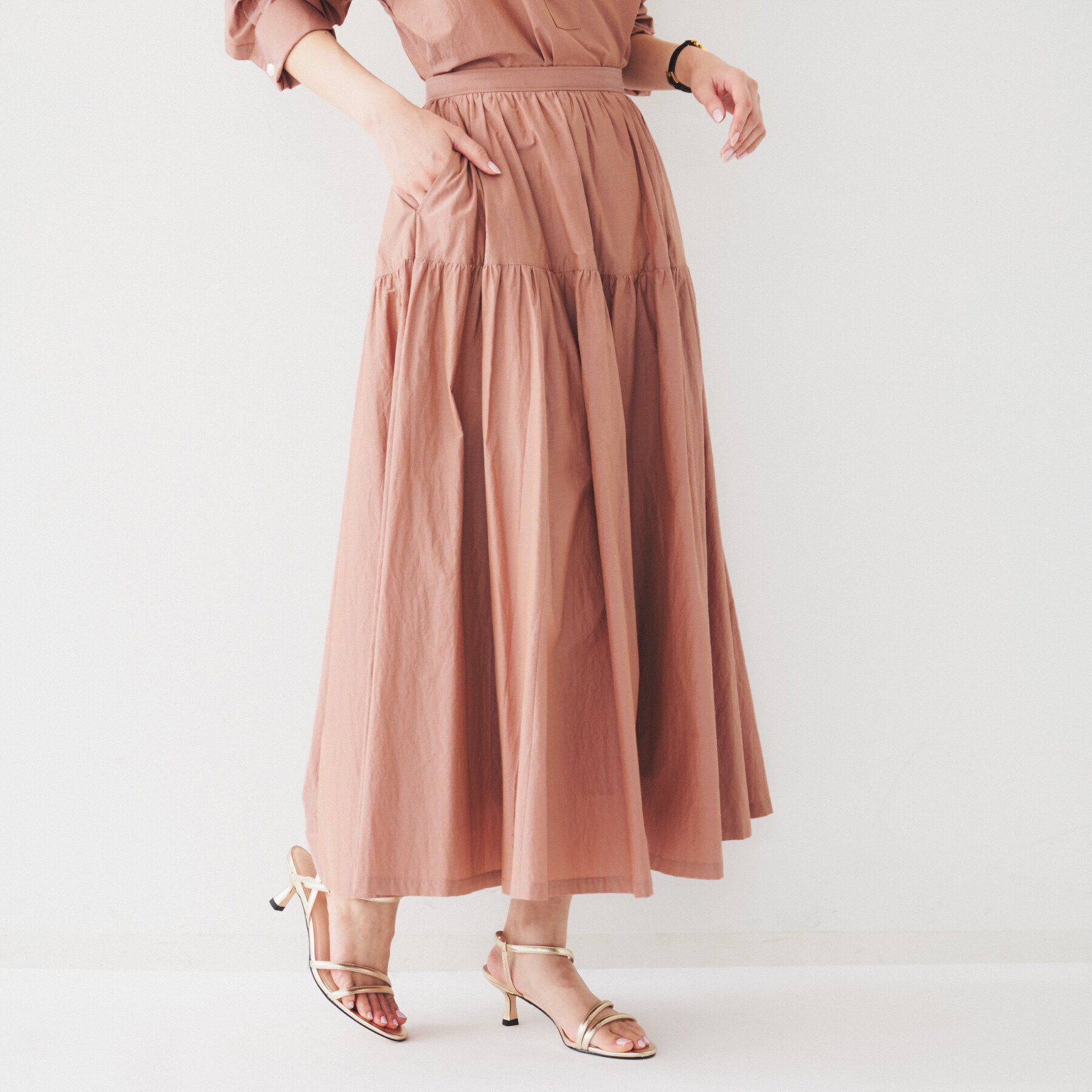 UNTITLED「ライトコットン ティアードスカート」|スカート|