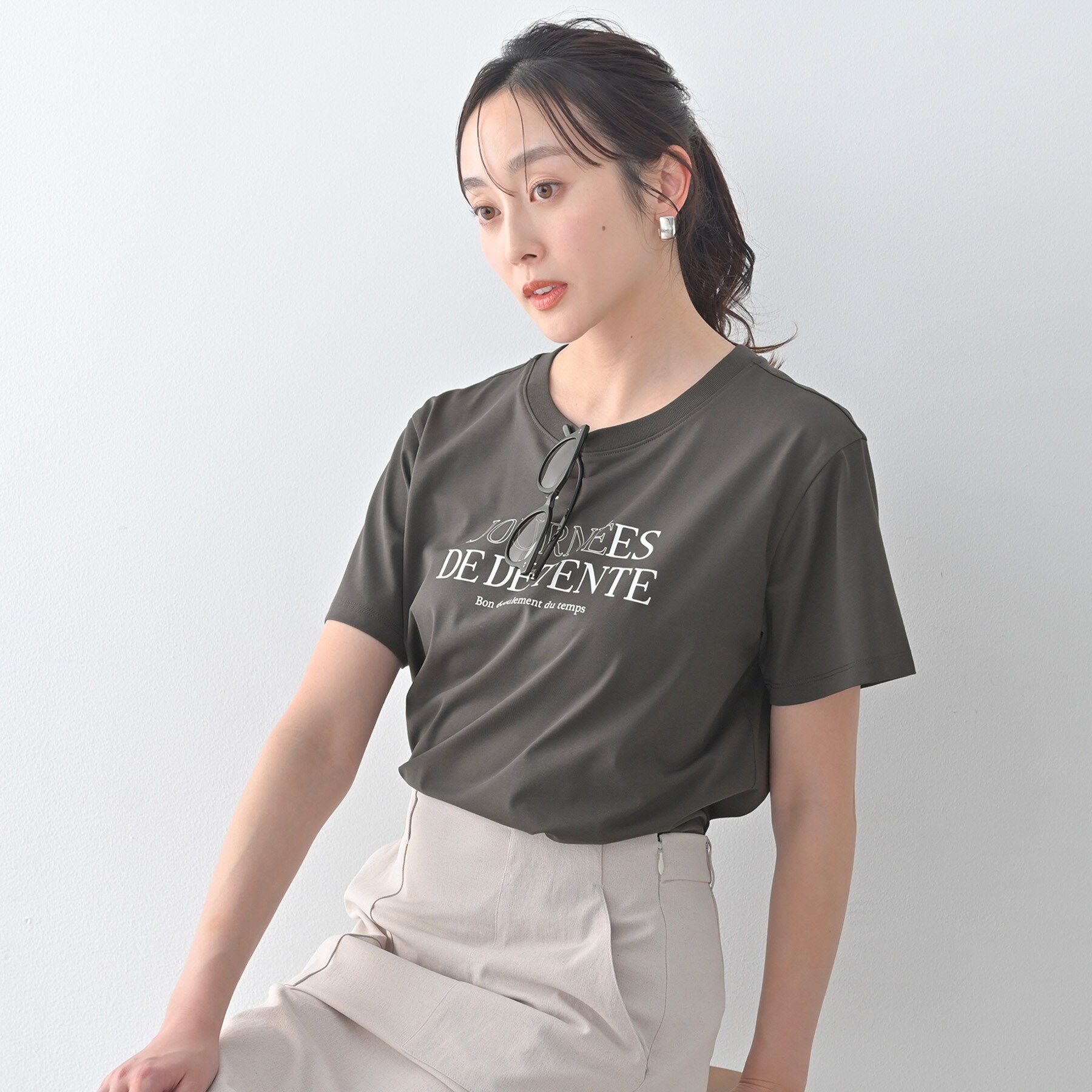 UNTITLED「【古畑星夏さん着用/ロゴ/プリント】グラフィックTシャツ」|Tシャツ・カットソー|