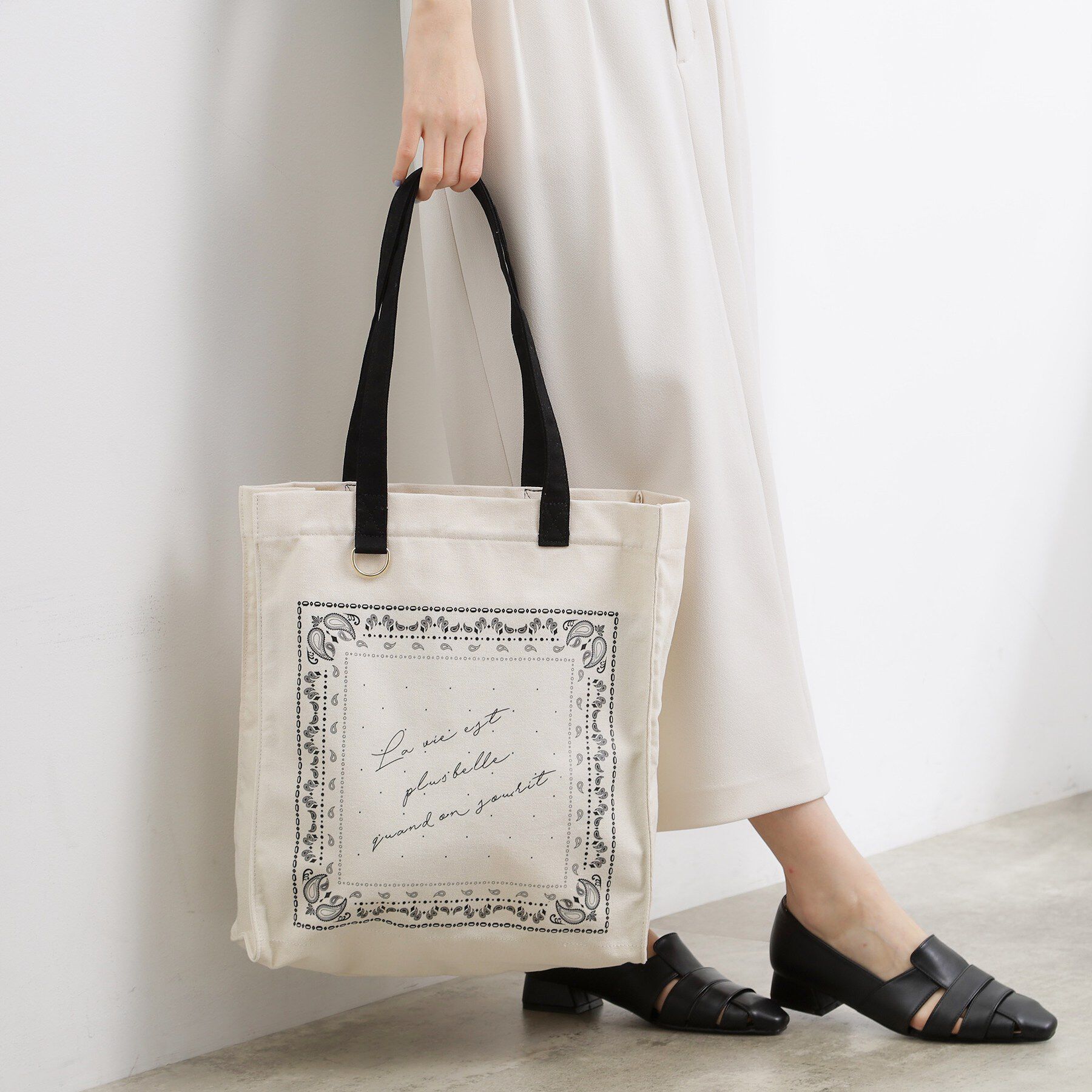 grove「【A4】多機能バンダナプリントトート」|トートバッグ|ブラック(519)