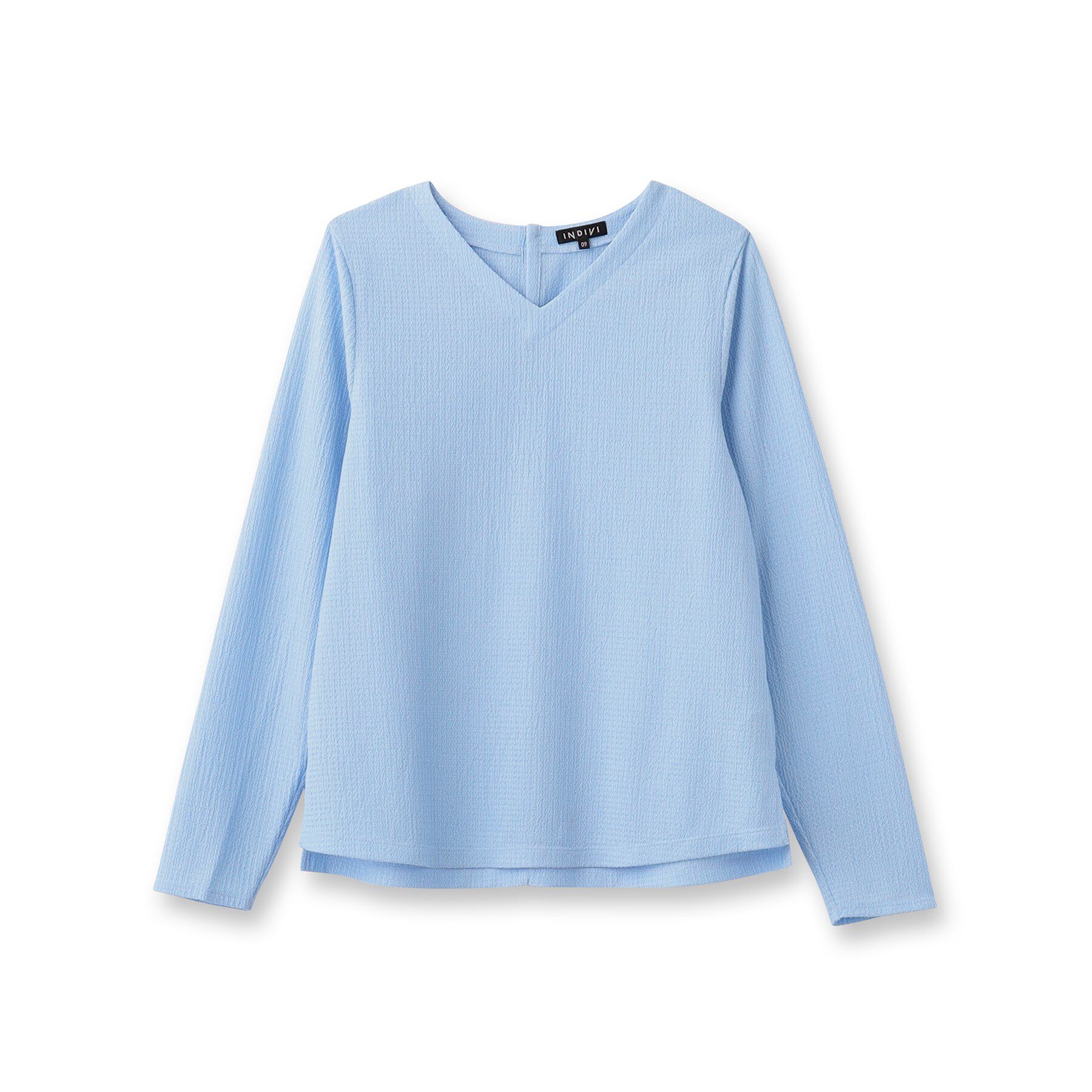 INDIVI「【洗える／凹凸素材】Vネックカットソートップス」|Tシャツ・カットソー|