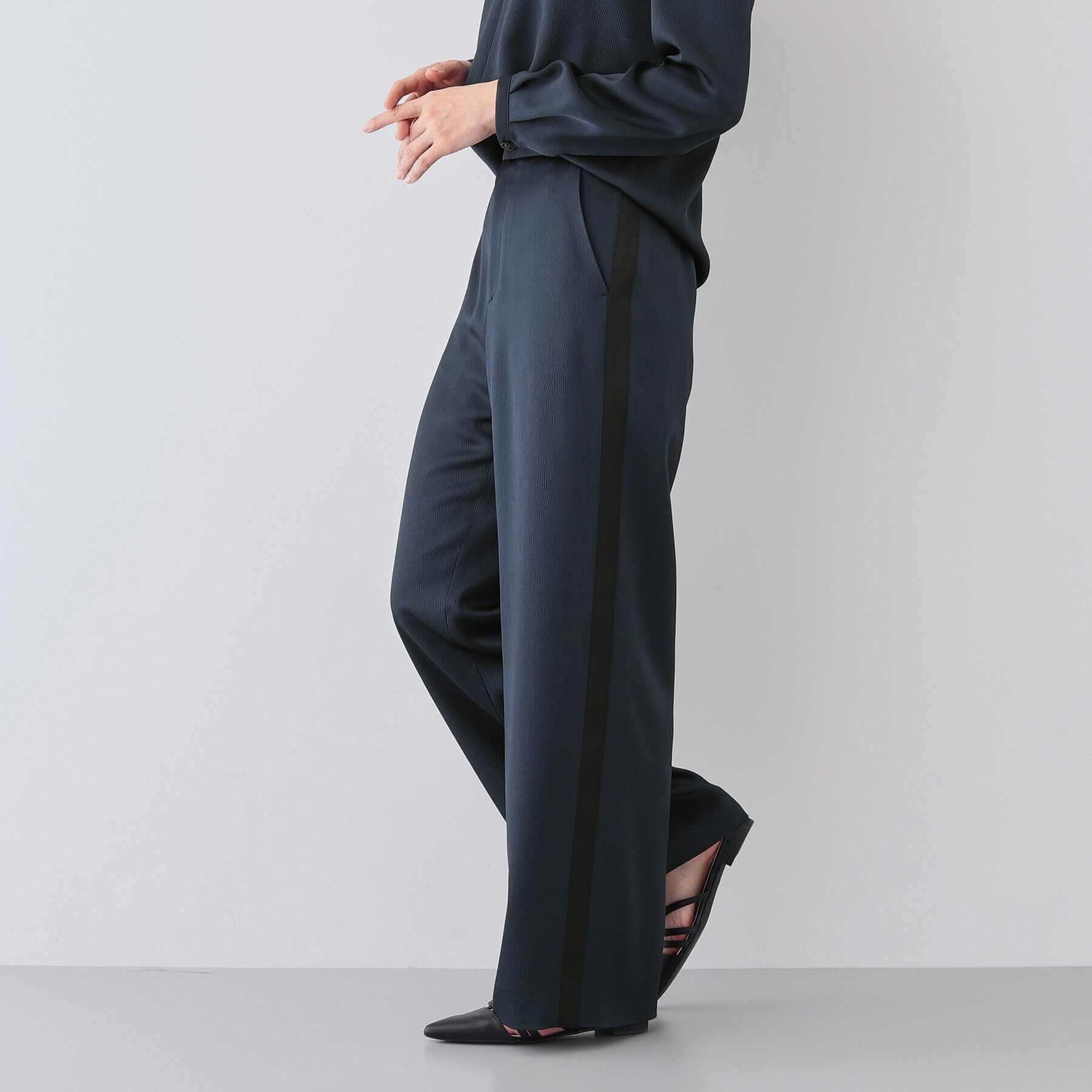 INDIVI「【日本製／SETUP可能】サイドライン ワイドパンツ」|その他|