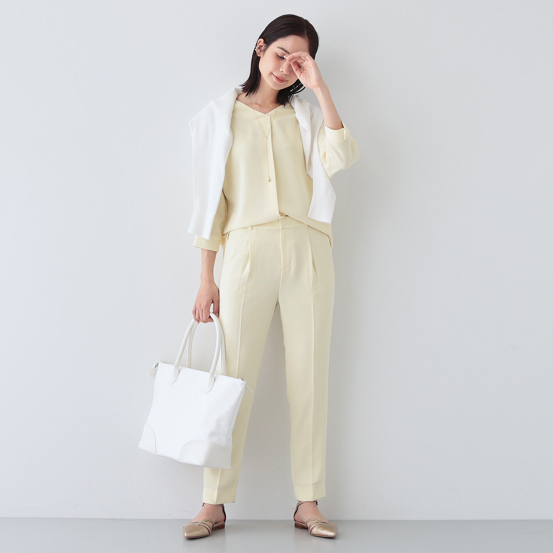 INDIVI「【着る日傘/遮熱/UVケア】Vネックドルマンスリーブブラウス」|シャツ・ブラウス|