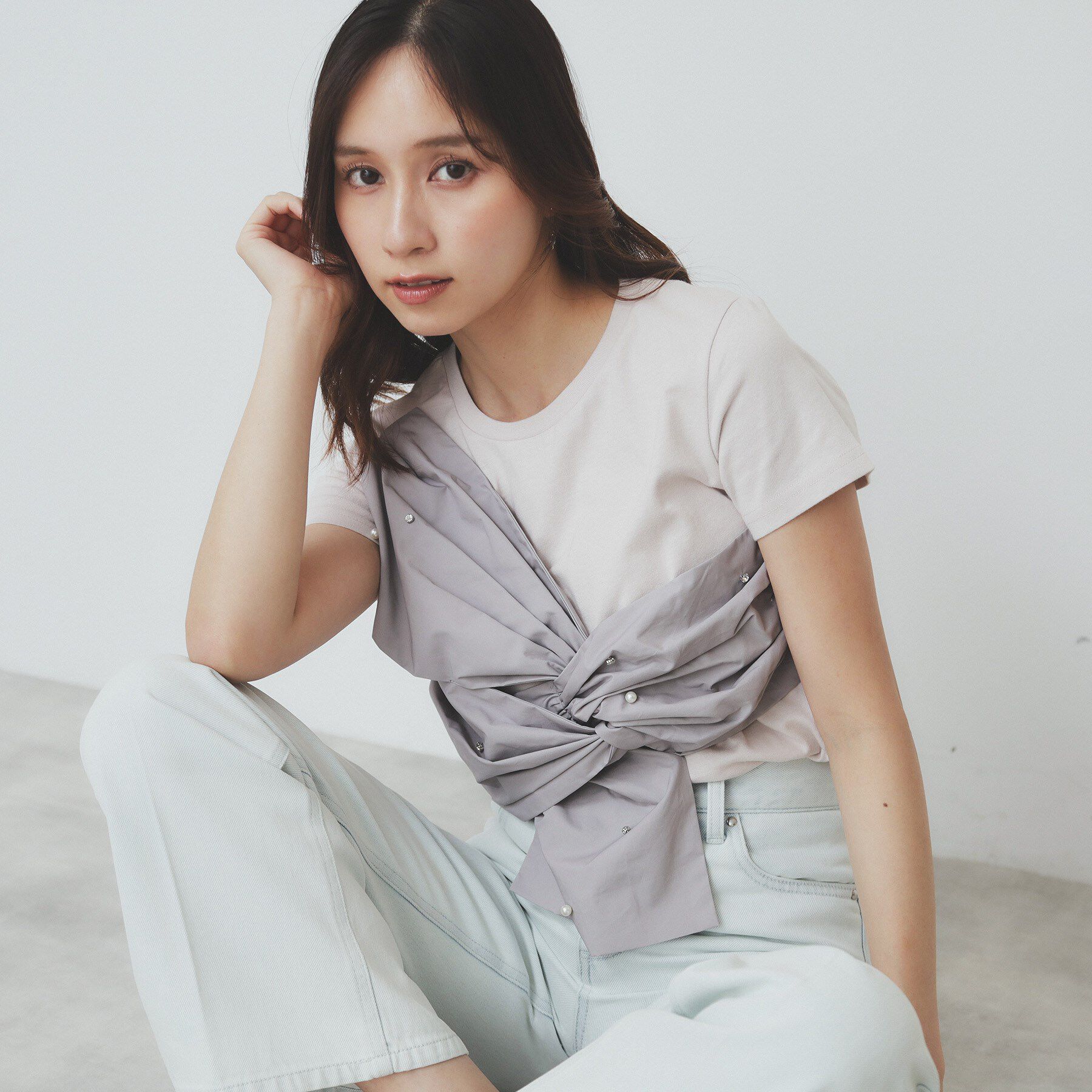 index「パール調アシメドッキングTシャツ【洗える/接触冷感】」|Tシャツ・カットソー|グレージュ(550)