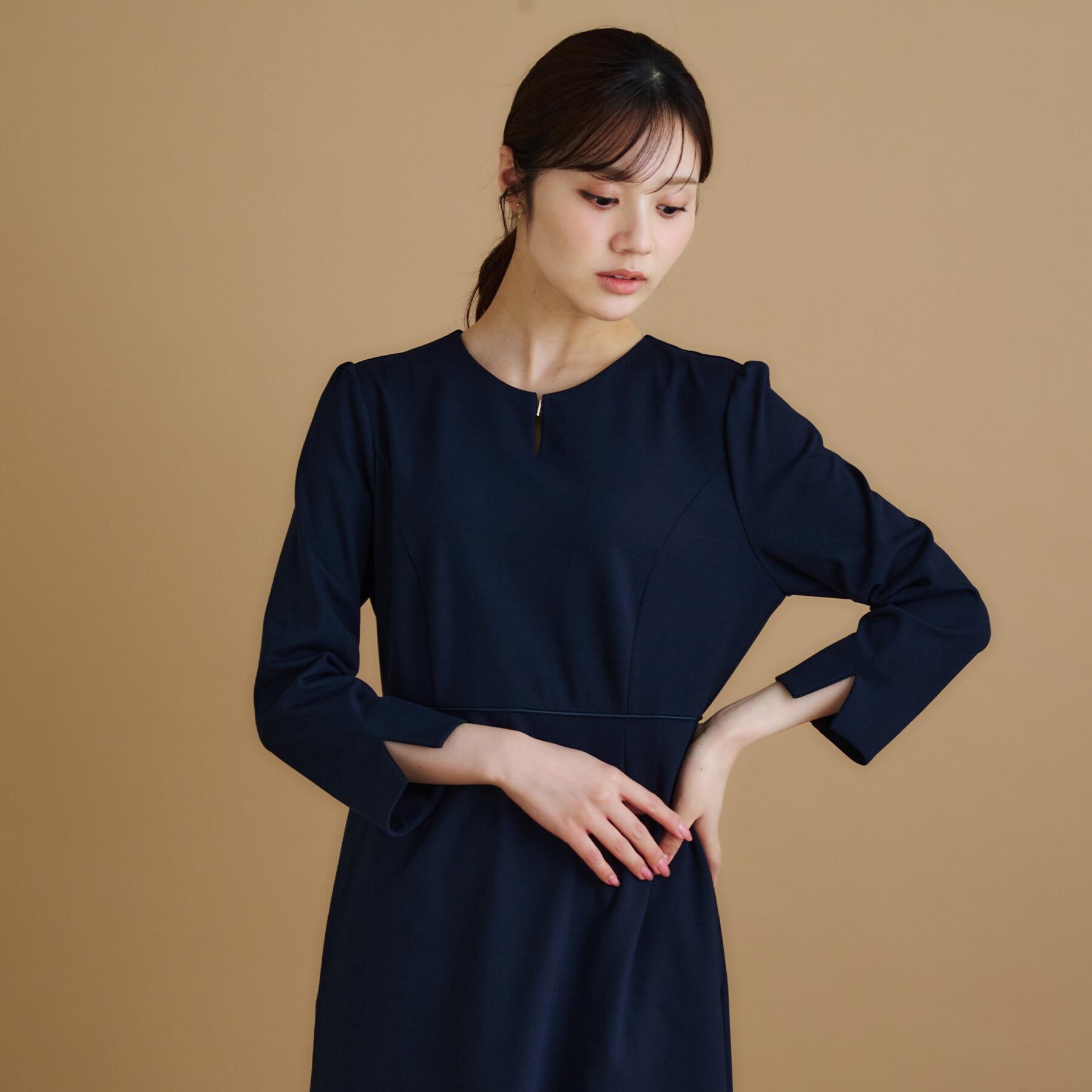 index「ストレッチキーネックワンピース【洗濯機OK/イージーアイロン】」|ワンピース|