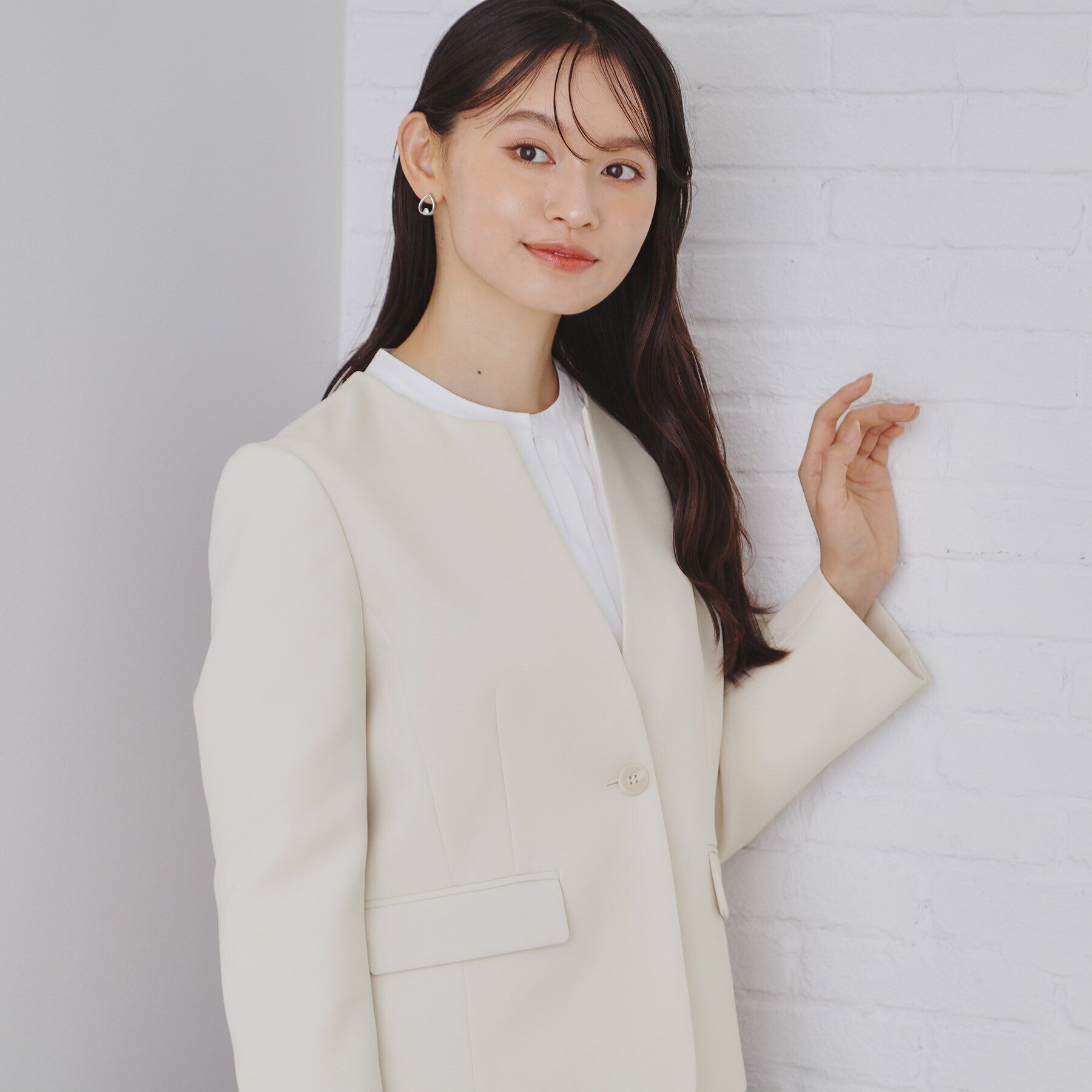 OPAQUE.CLIP「《通勤セットアップ対応》キーネックジャケットダブルクロス【洗濯機洗い可】」|ノーカラージャケット|ライトベージュ(05