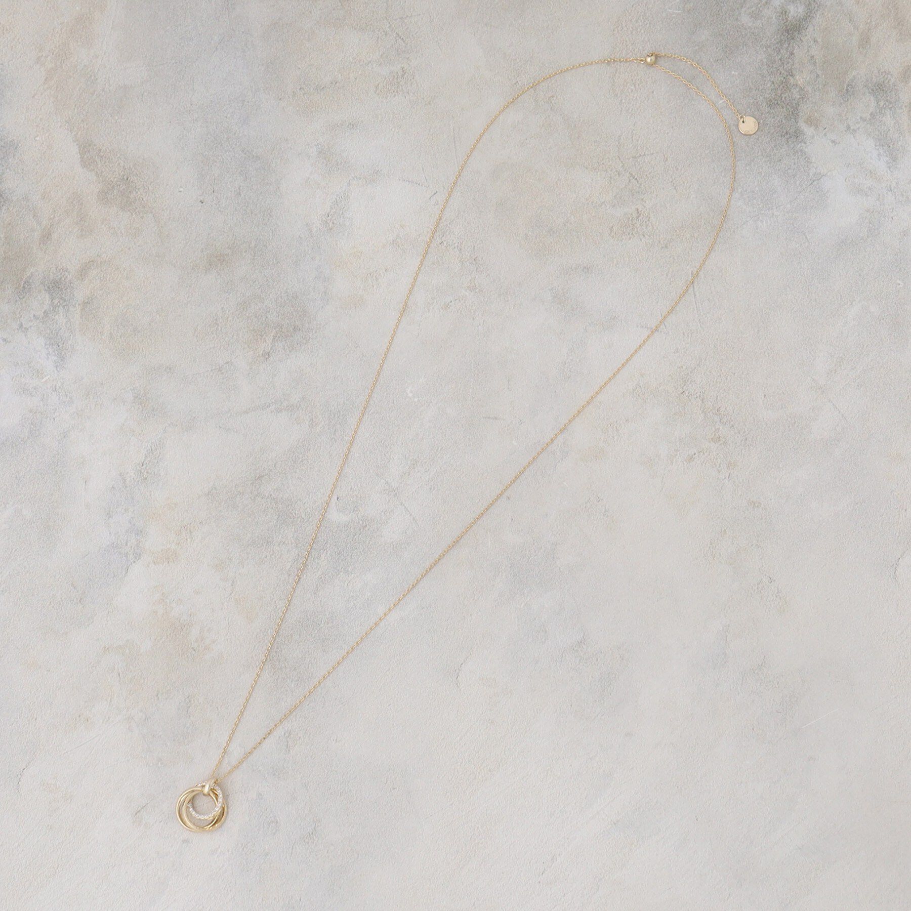 OPAQUE.CLIP「メタル&times;ビジュー3連リング ネックレス」|ネックレス|