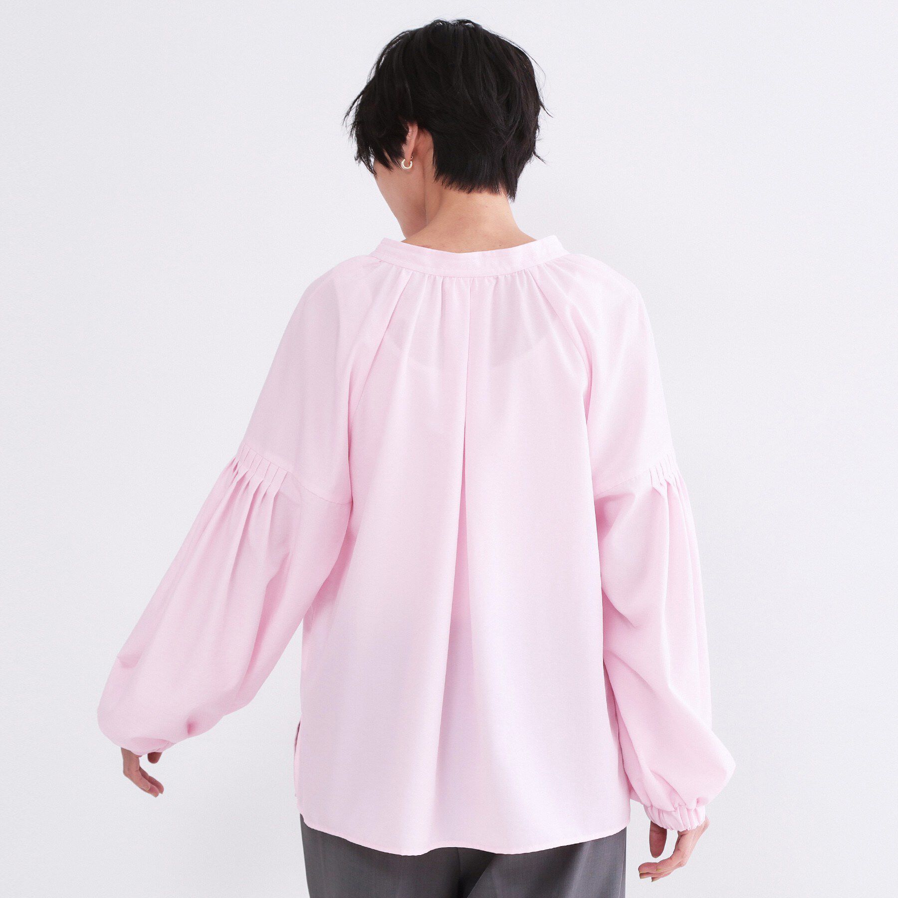 OPAQUE.CLIP「スキッパーボリュームスリーブブラウス【洗濯機OK】」|シャツ・ブラウス|