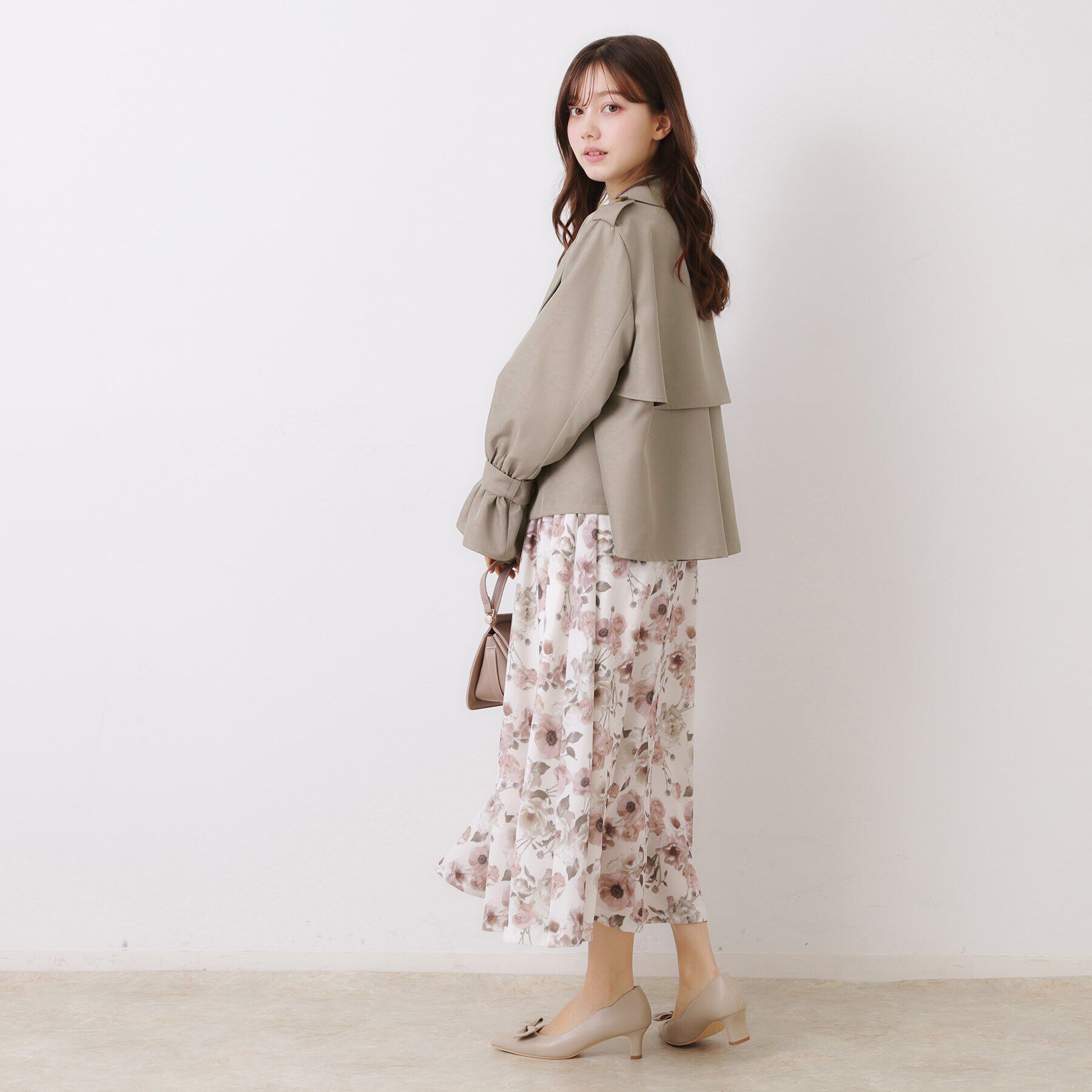 Couture broach「【華やか・主役級】ショートトレンチ」|トレンチコート|