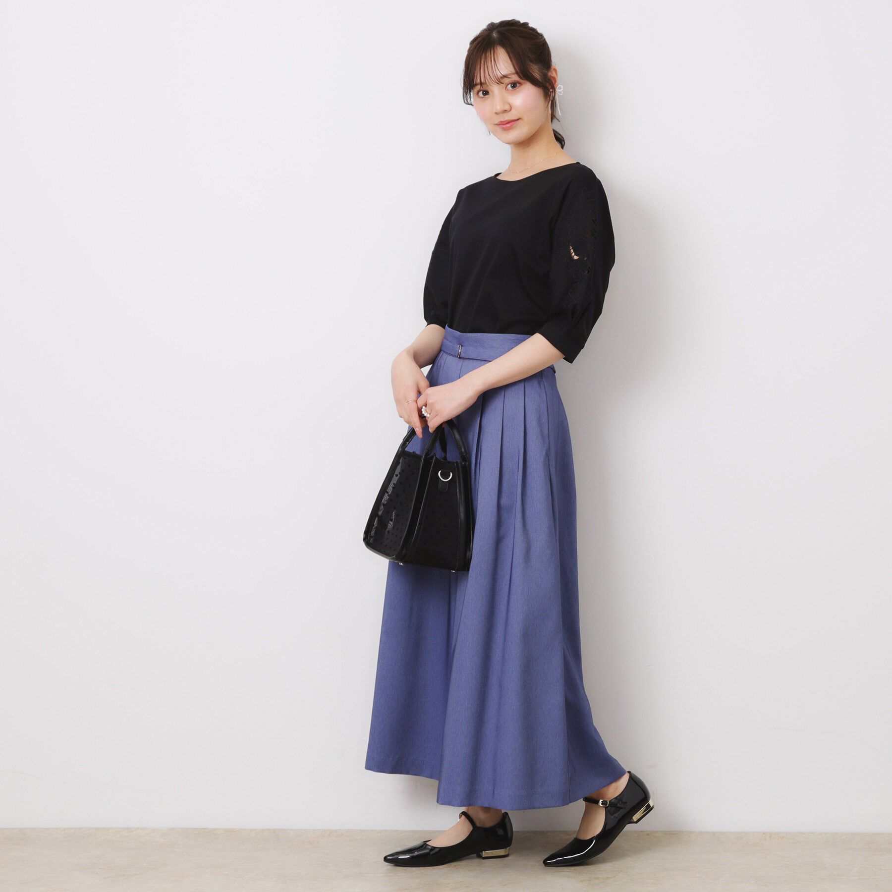 Couture broach「【接触冷感・洗える・UV機能付き・二の腕カバー】デイジー＆リボン エンブロドルマントップス」|Tシャツ・カットソー|