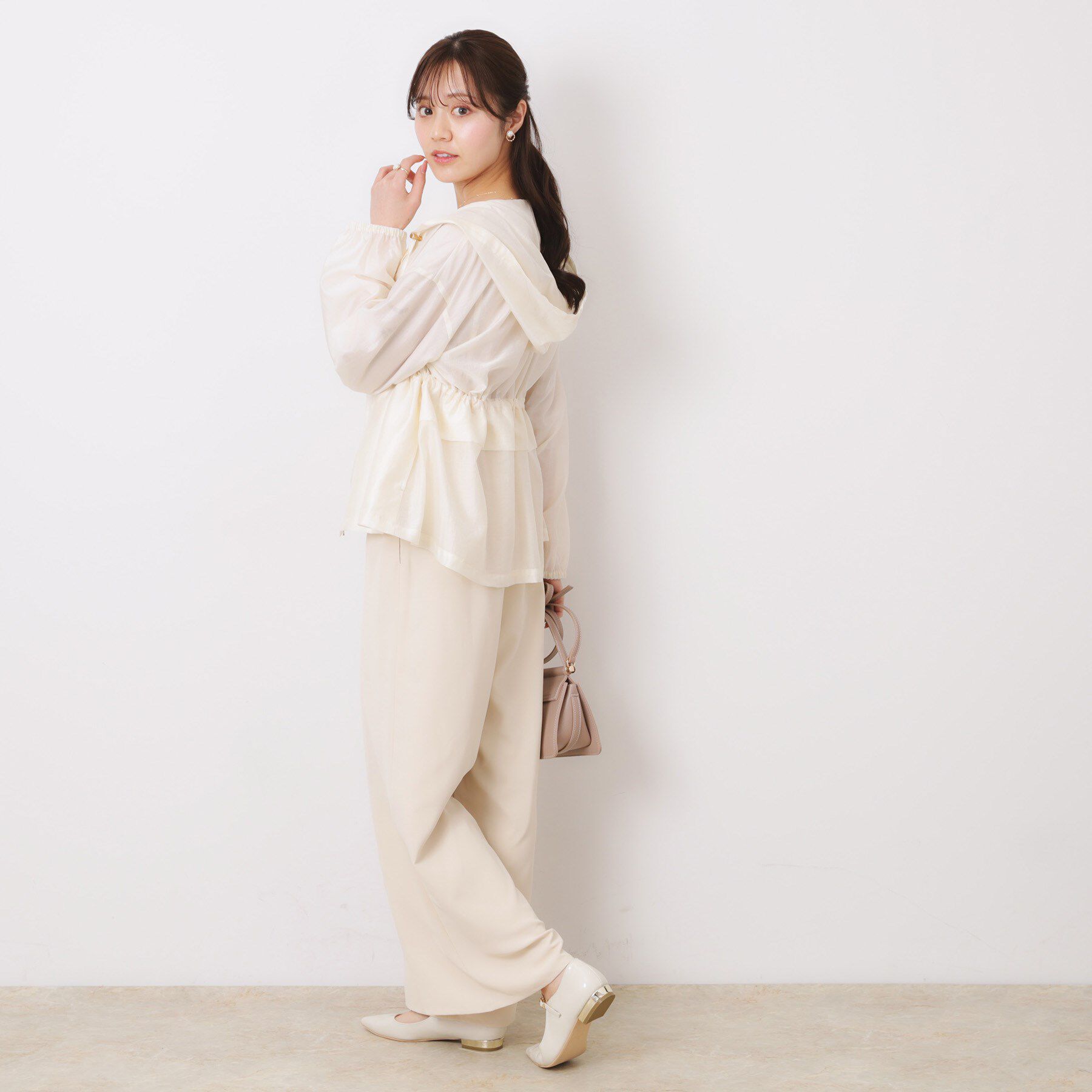 Couture broach「【オシャレな透け感・ペプラム】愛されシアーマンパ」|ブルゾン・スタジャン|