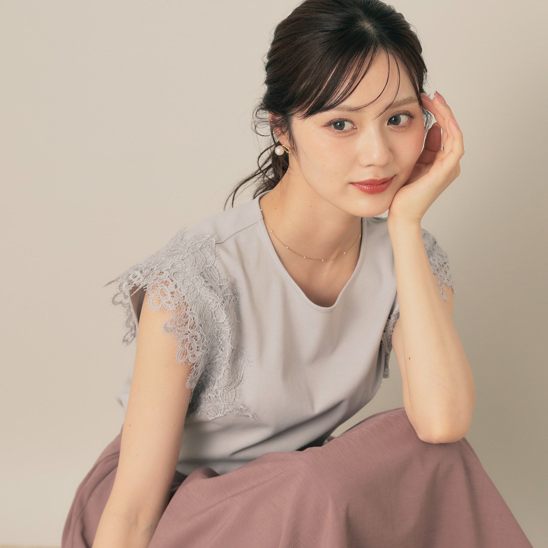 Couture broach「【マシンウォッシャブル・UVケア・接触冷感】フレンチ肩レースカットソー」|Tシャツ・カットソー|