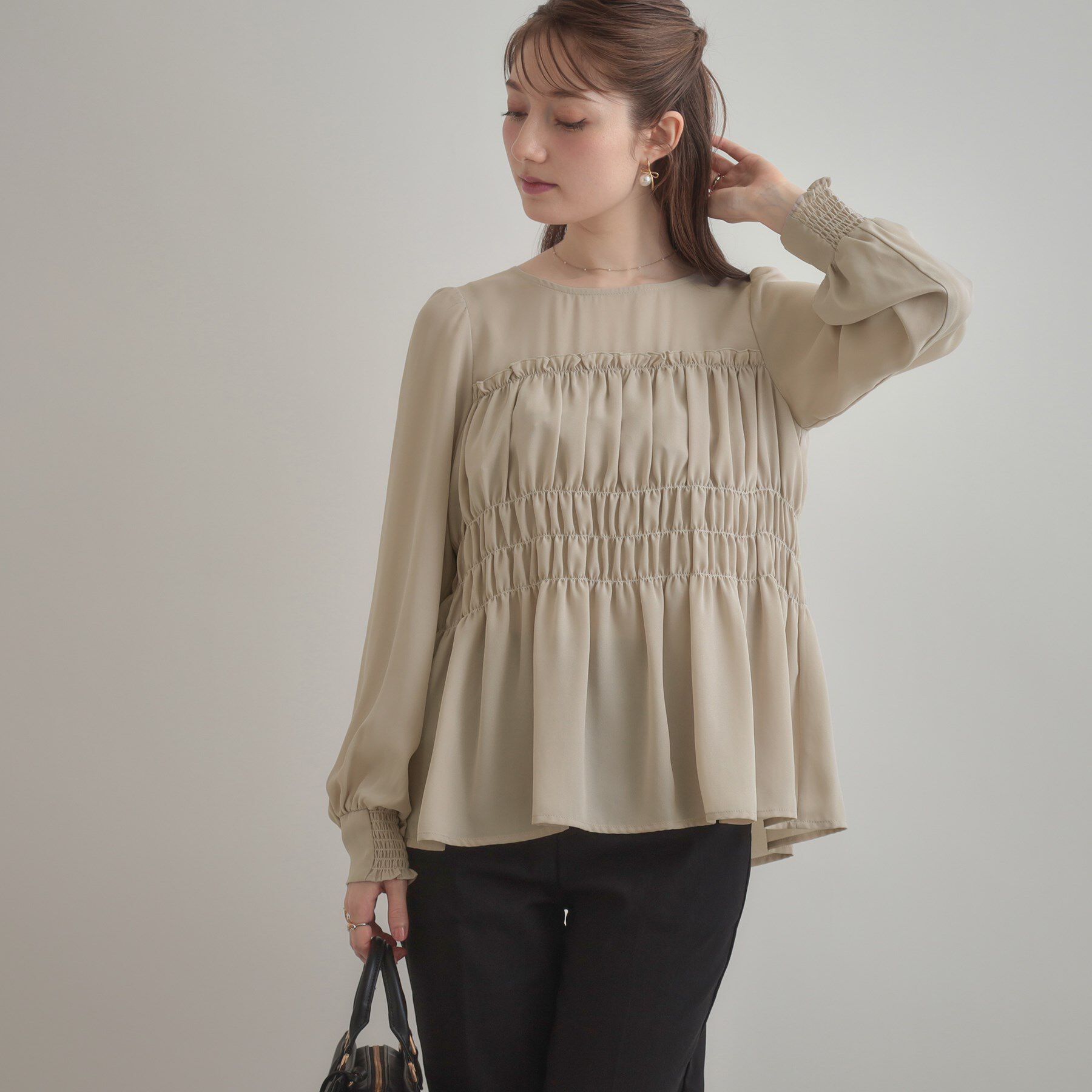 Couture broach「【マシンウォッシャブル・きれいめ・通勤】シャーリングチュニックブラウス」|シャツ・ブラウス|