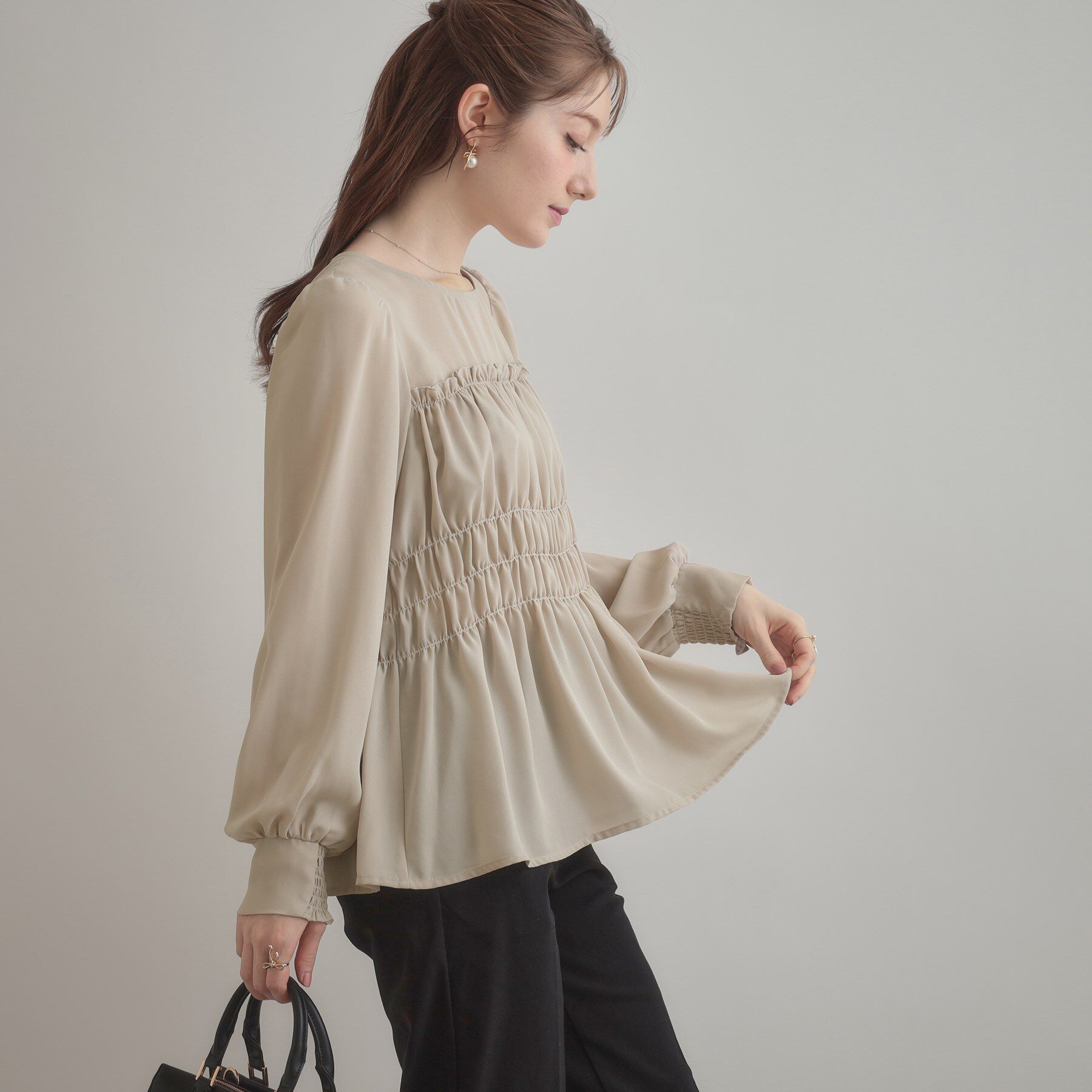 Couture broach「【マシンウォッシャブル・きれいめ・通勤】シャーリングチュニックブラウス」|シャツ・ブラウス|