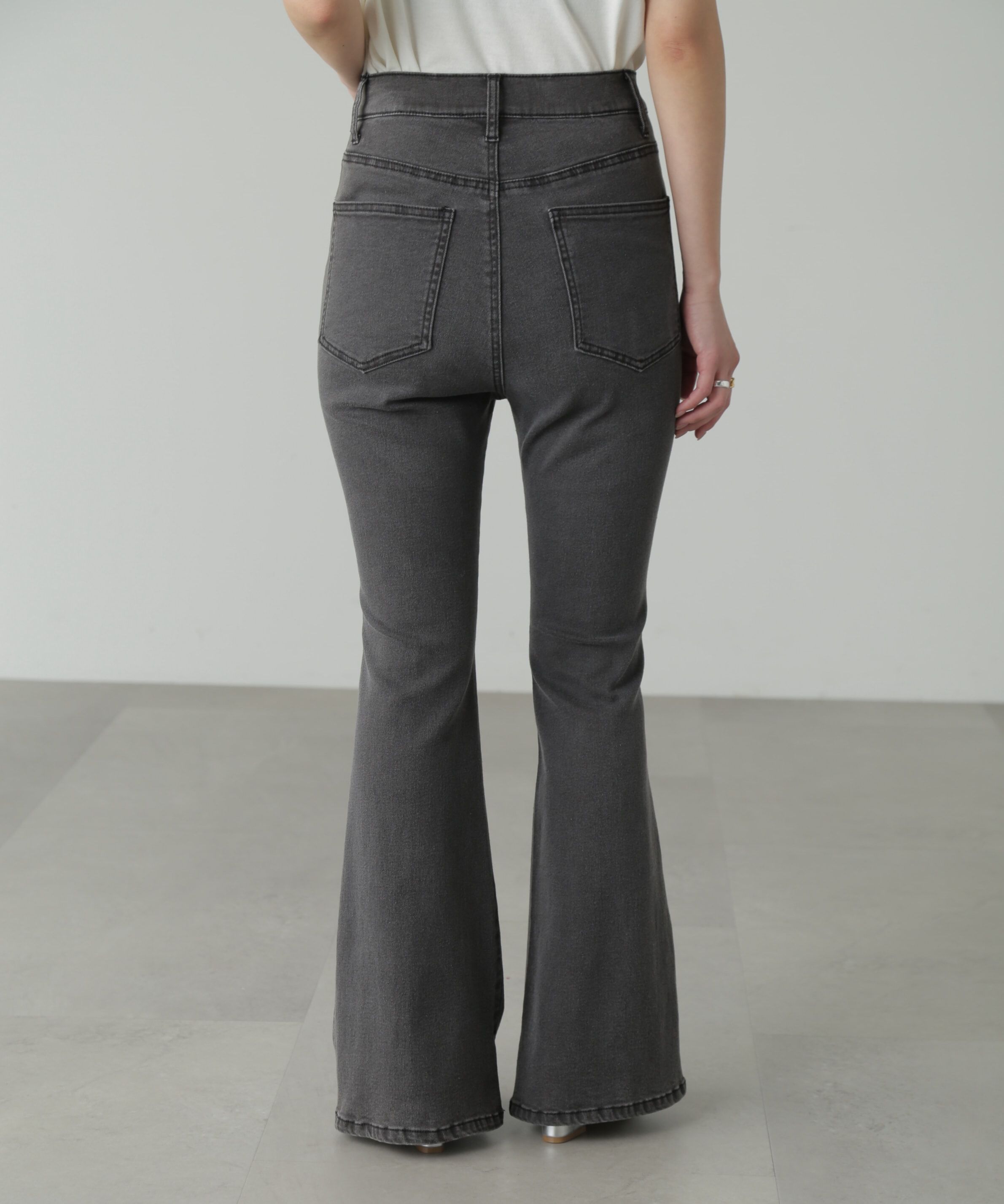  「[低身長サイズ/Sシリーズ]内スリットベルボトムデニムパンツ」|その他|